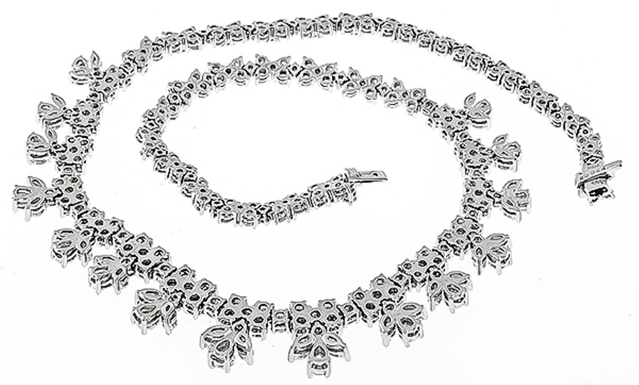 Amazing 20.44 Carats Diamonds Platinum Necklace In New Condition In New York, NY
