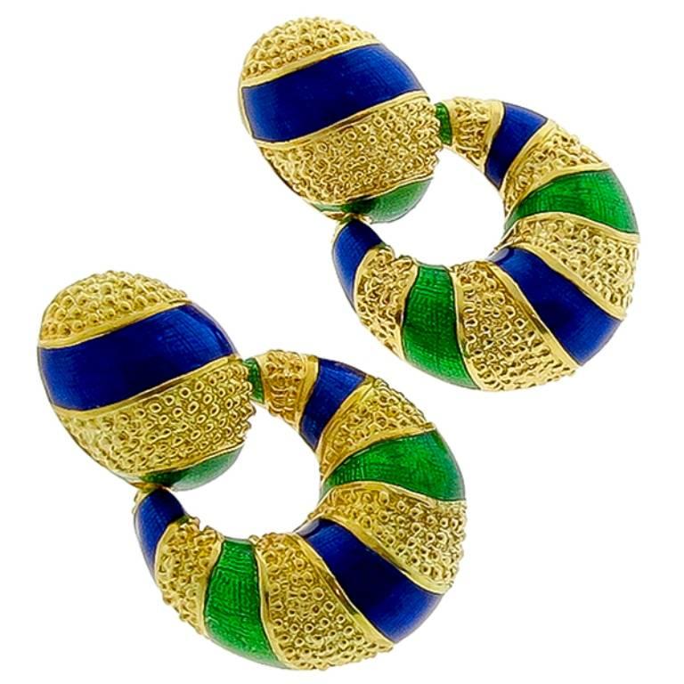 Stunning Yellow Gold Enamel Doorknocker Earrings In New Condition In New York, NY