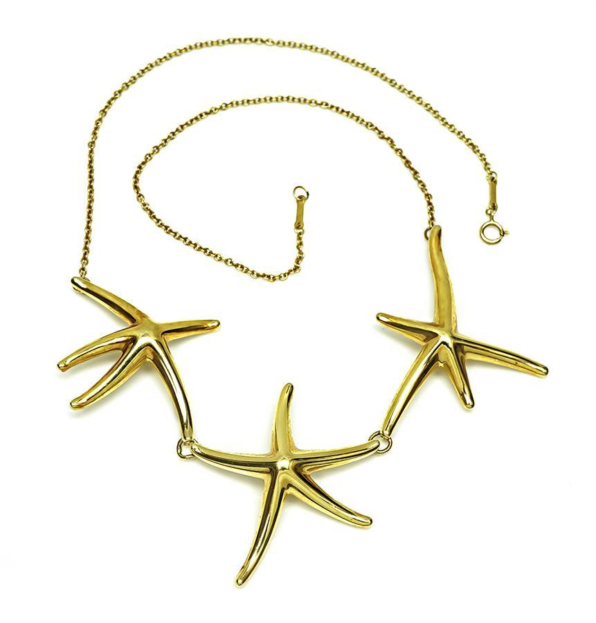 Questa è un'elegante collana Elsa Peretti for Tiffany & Co. in oro giallo 18 carati. La collana misura 17 pollici di lunghezza e pesa 25,2 grammi. La collana è firmata TIFFANY&Co PERETTI 750.