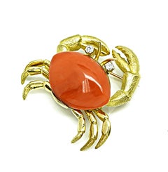 Coral Diamond 18k Yellow Gold Crab Pin