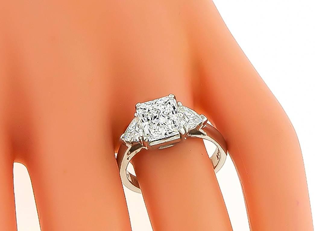 Bague de fiançailles en platine avec diamants de 2,16 carats certifiés GIA Neuf - En vente à New York, NY