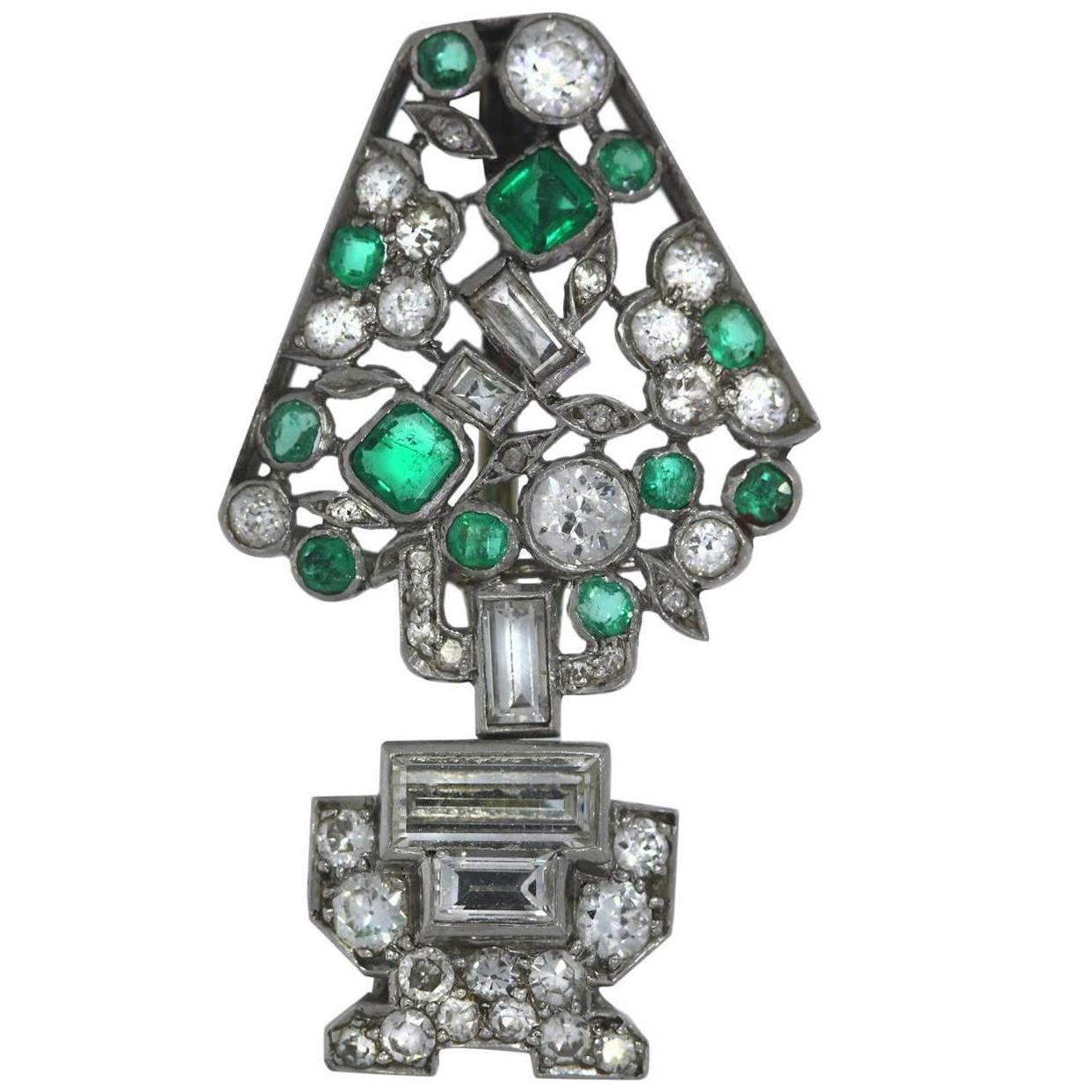 Cartier Art Deco Diamond Emerald Jabot Pin For Sale