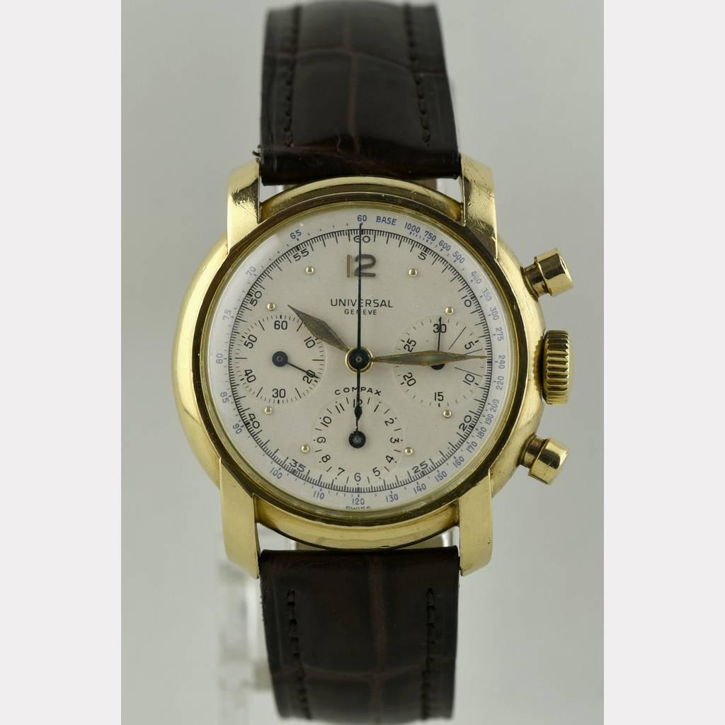 A very special UNIVERSAL COMPAX in screwed gold case in extremely solid design. Alone the empty case weighs about 25 grams of 18 carat / 750 gold.
The lavishly decorated design in Art-Deco reveals the delicate case, where round with rectangular