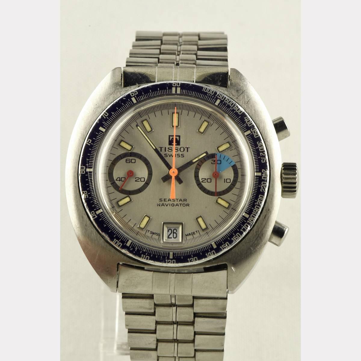A  strong wristwatch TISSOT produced around 1970 with the chronograph SEASTAR NAVIGATOR. Also according to today's standards, here is a real men's watch, the solid Valjoux manufactory movement is well preserved and freshly overhauled here.
Sporty,