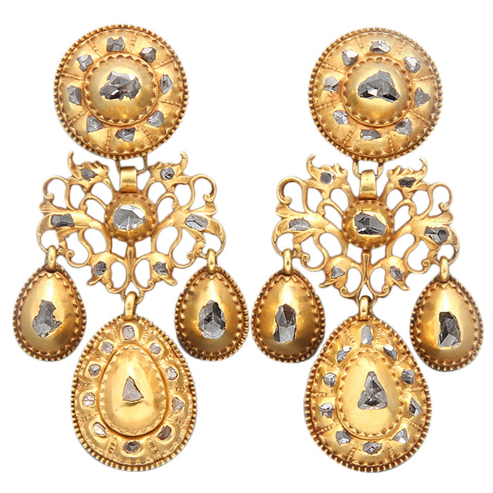 Early 18th Century Portuguese Diamond Gold Earrings For Sale