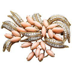 Peau d
Ange Diamond Gold Brooch