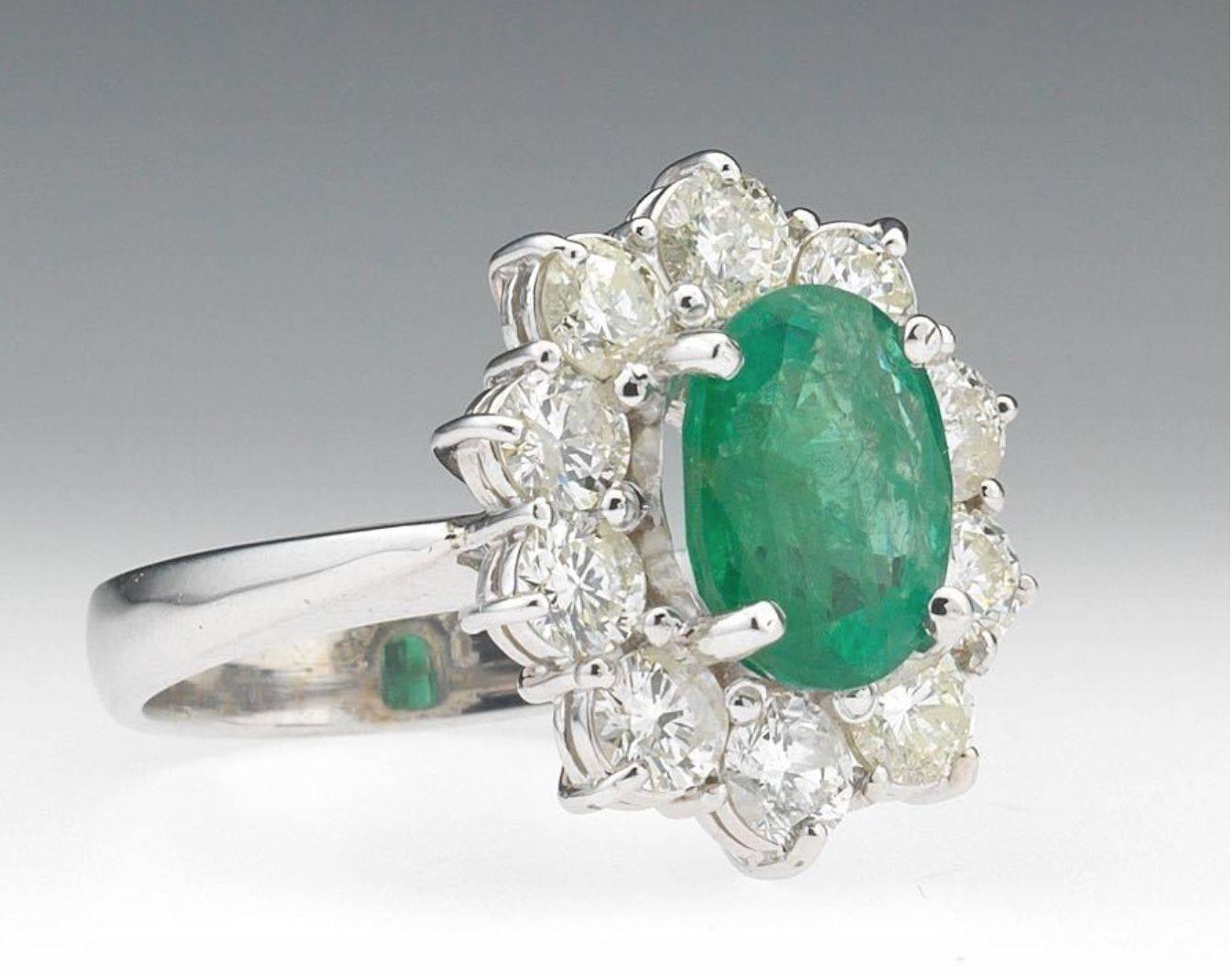 1950s Stunning Emerald and 2.0 Carat Diamonds Gold Cocktail Ring In Excellent Condition In Shaker Heights, OH