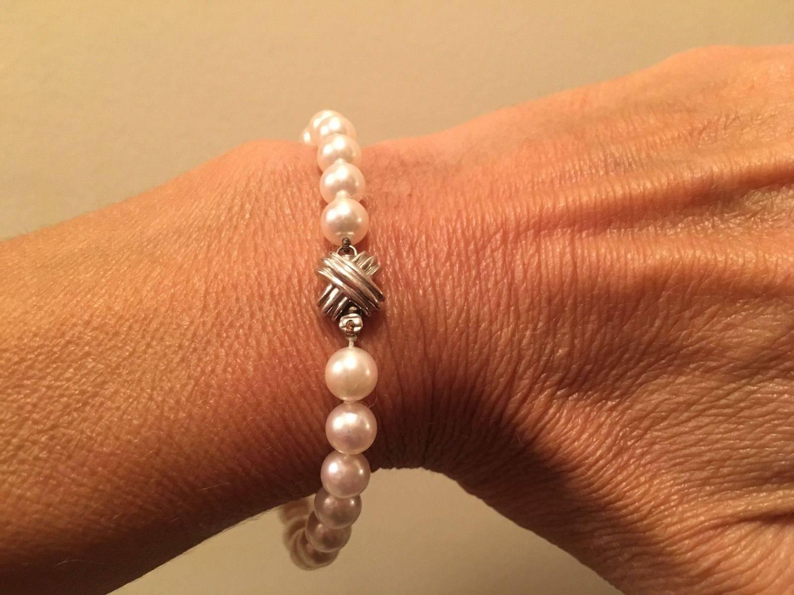 Tiffany & Co. Stunning White Gold Signature X Akoya Cultured Pearl Bracelet In Excellent Condition In Shaker Heights, OH