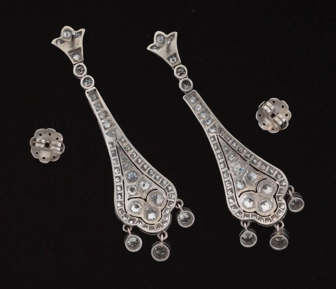 Impressive Art Deco Platinum 4.50 Carat Diamond Pendant Earrings In Excellent Condition For Sale In Shaker Heights, OH