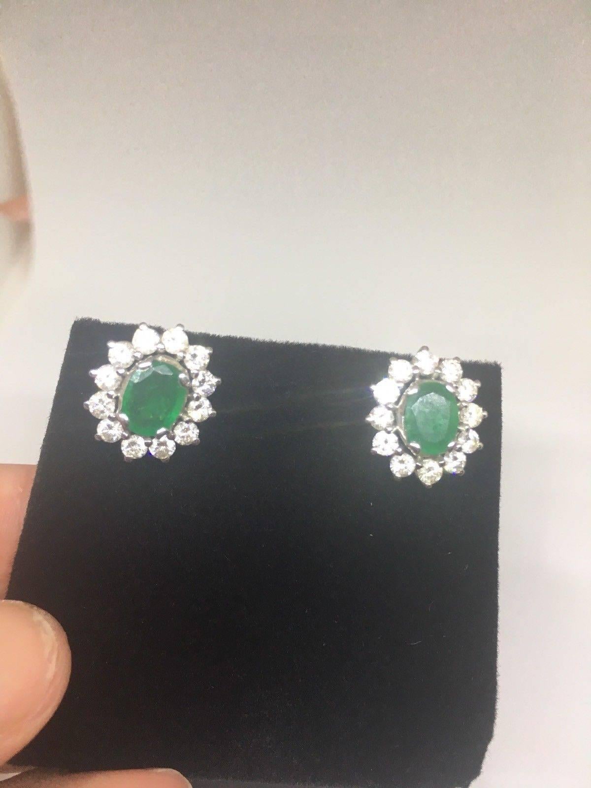 Stunning 1950s Diamond Emerald Stud Earrings 1
