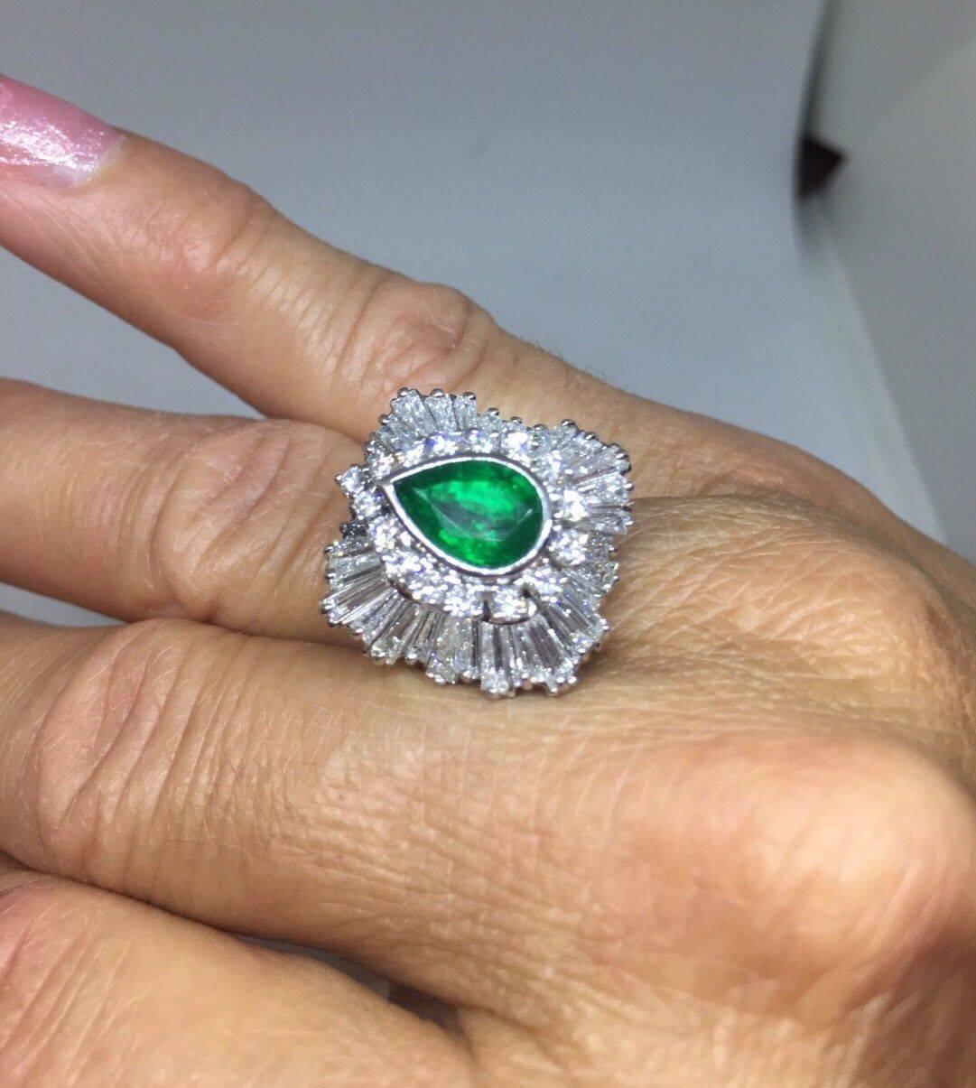 1950s 4.13 Carat Platinum Emerald VS Diamond Ballerina Ring Convertible Pendant  In Excellent Condition For Sale In Shaker Heights, OH