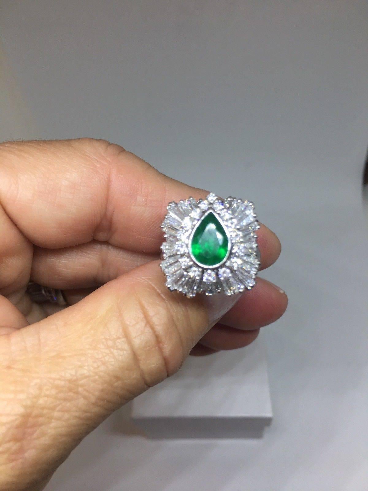 1950s 4.13 Carat Platinum Emerald VS Diamond Ballerina Ring Convertible Pendant  For Sale 1