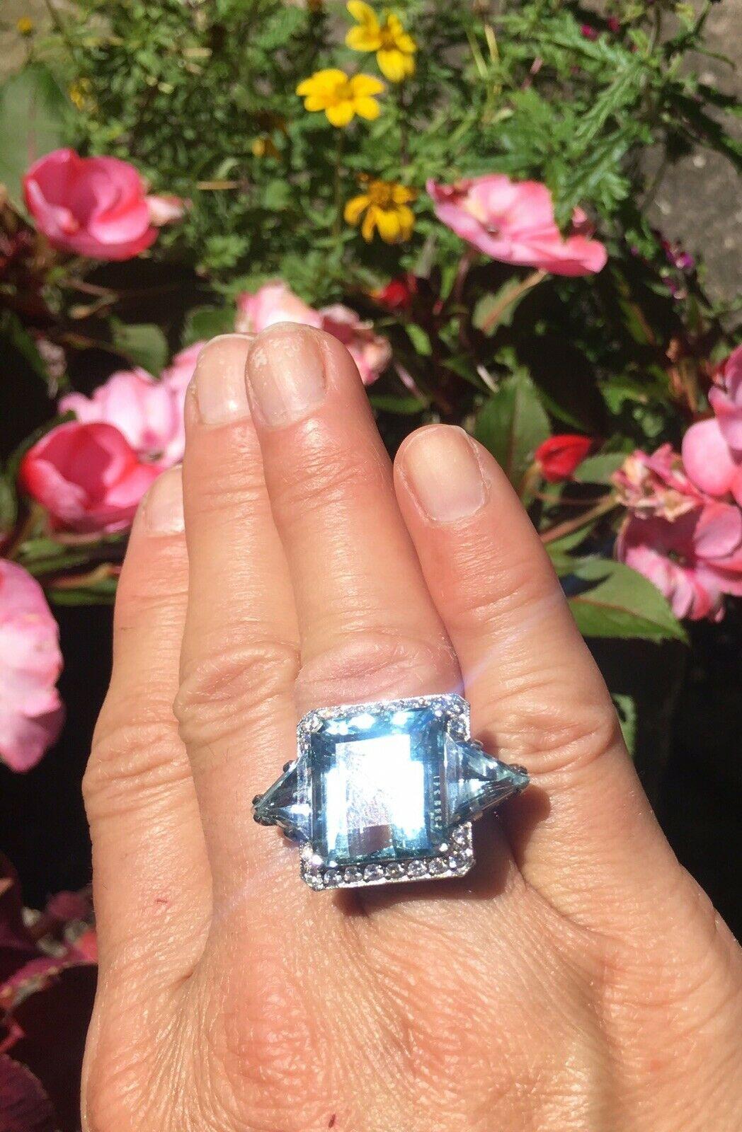 Midcentury 1950s Platinum 30 Carat VVS Aquamarine Diamond Cocktail Ring In Excellent Condition In Shaker Heights, OH