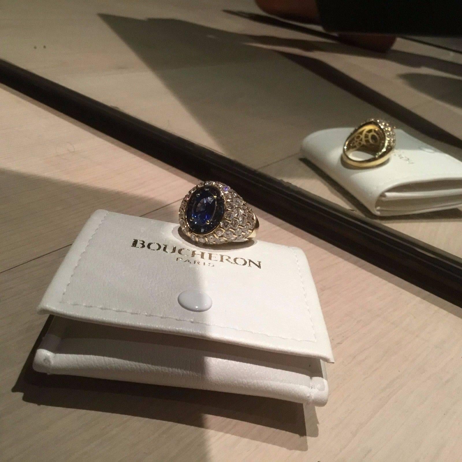 Round Cut Boucheron Sapphire  Diamond Gold Ring For Sale