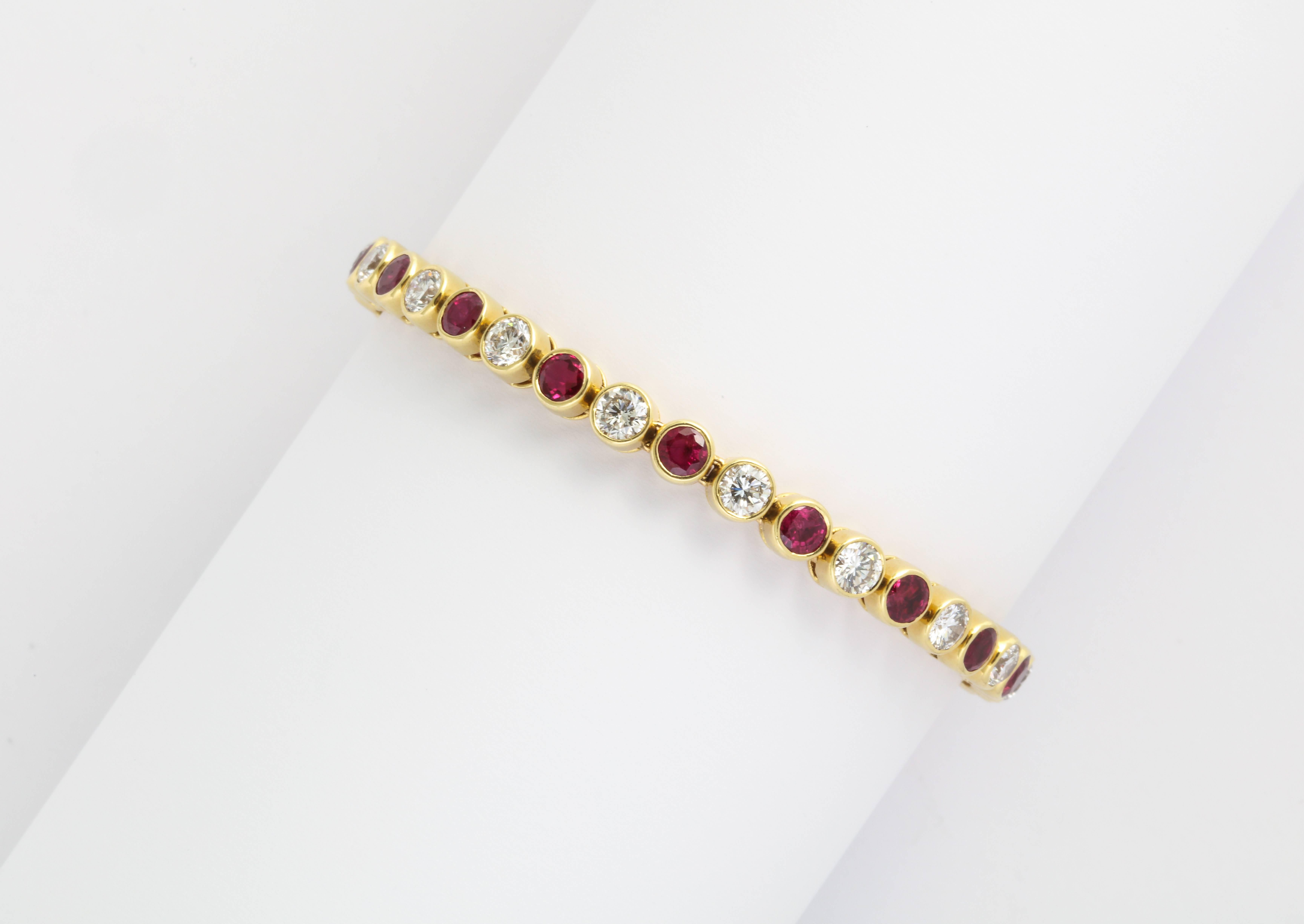 Harry Winston Diamond Ruby Tennis Bracelet

18 Rubies weigh 7.26 ct
18 round cut diamonds weigh 4.66 ct

Stamped WINSTON

With copy of Harry Winston receipt from June 9 1993