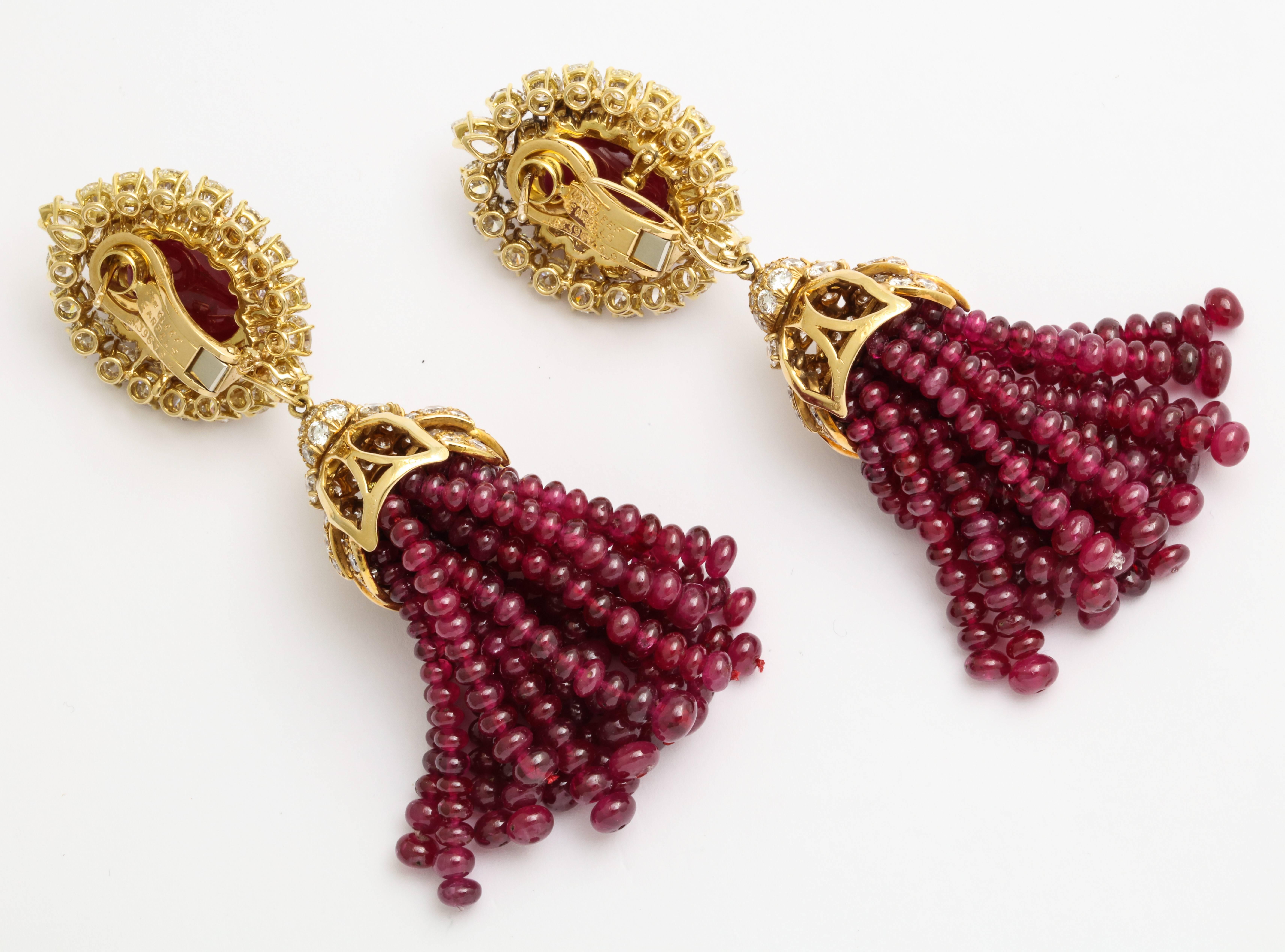 Magnificent Van Cleef & Arpels Ruby Diamond Day and Night Tassel Earrings In Good Condition In New York, NY