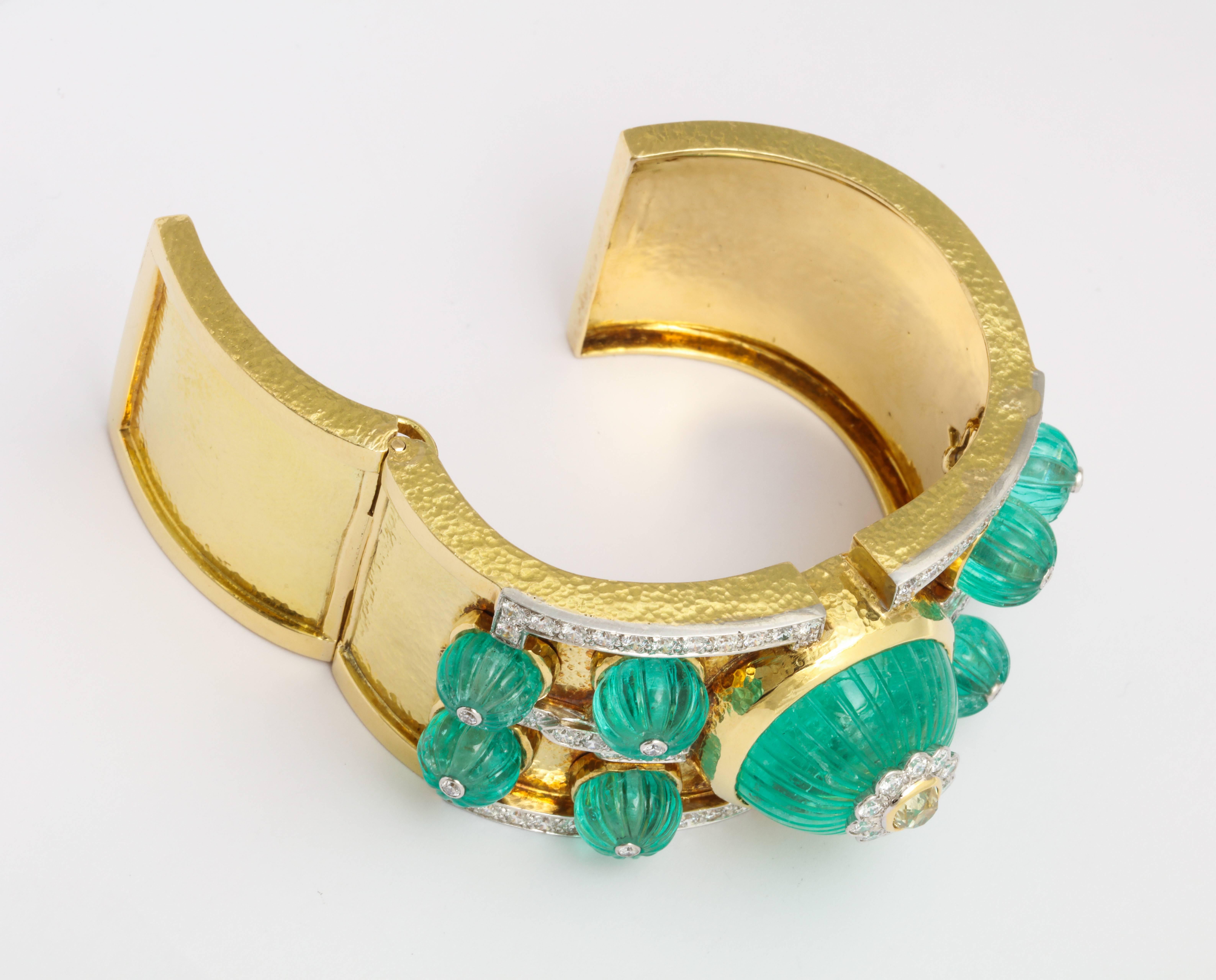 Women's or Men's David Webb Carved Emerald Diamond Gold Bangle Bracelet