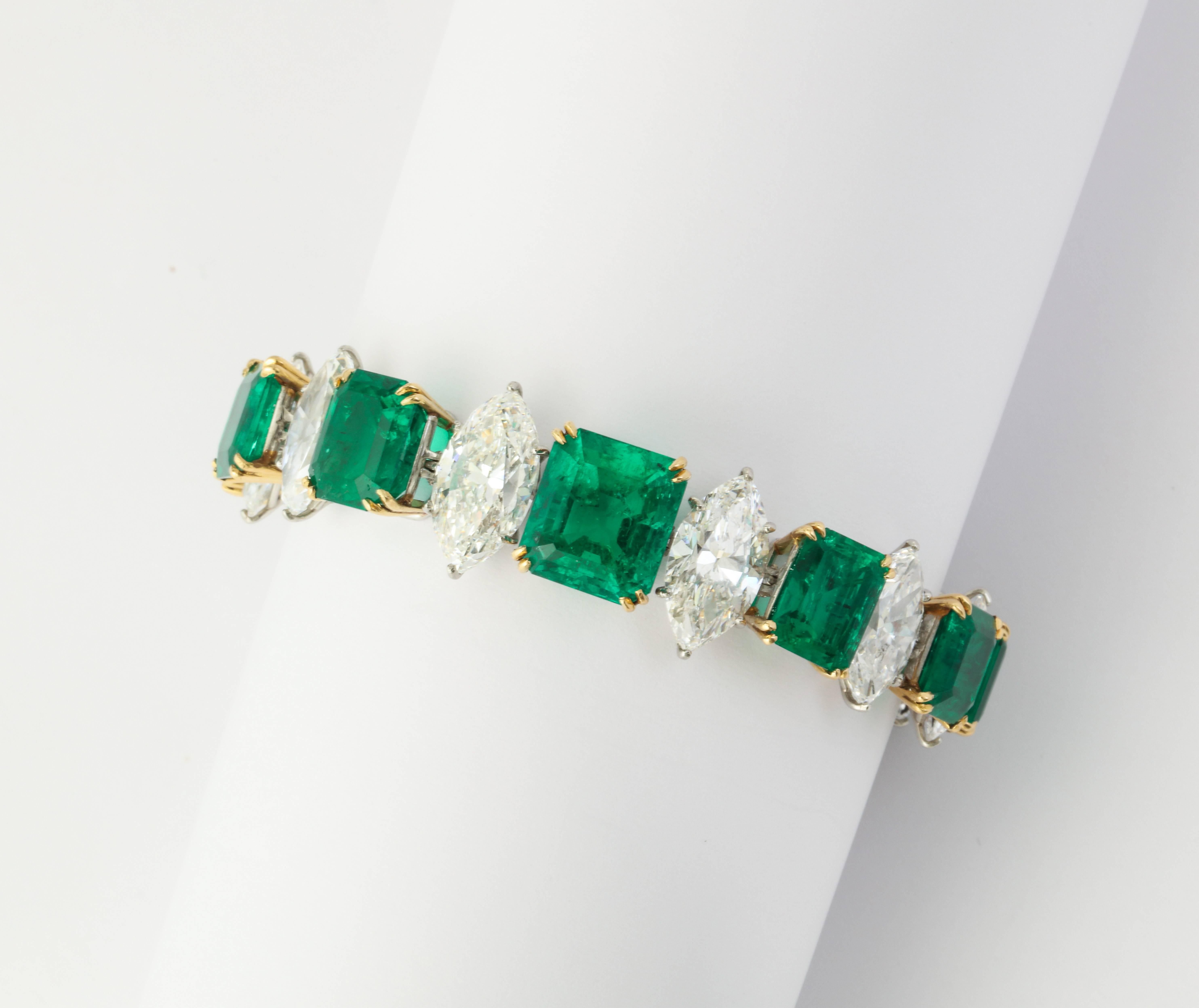 Magnificent Harry Winston GIA Cert  Diamond Colombian Emerald Bracelet In Good Condition In New York, NY