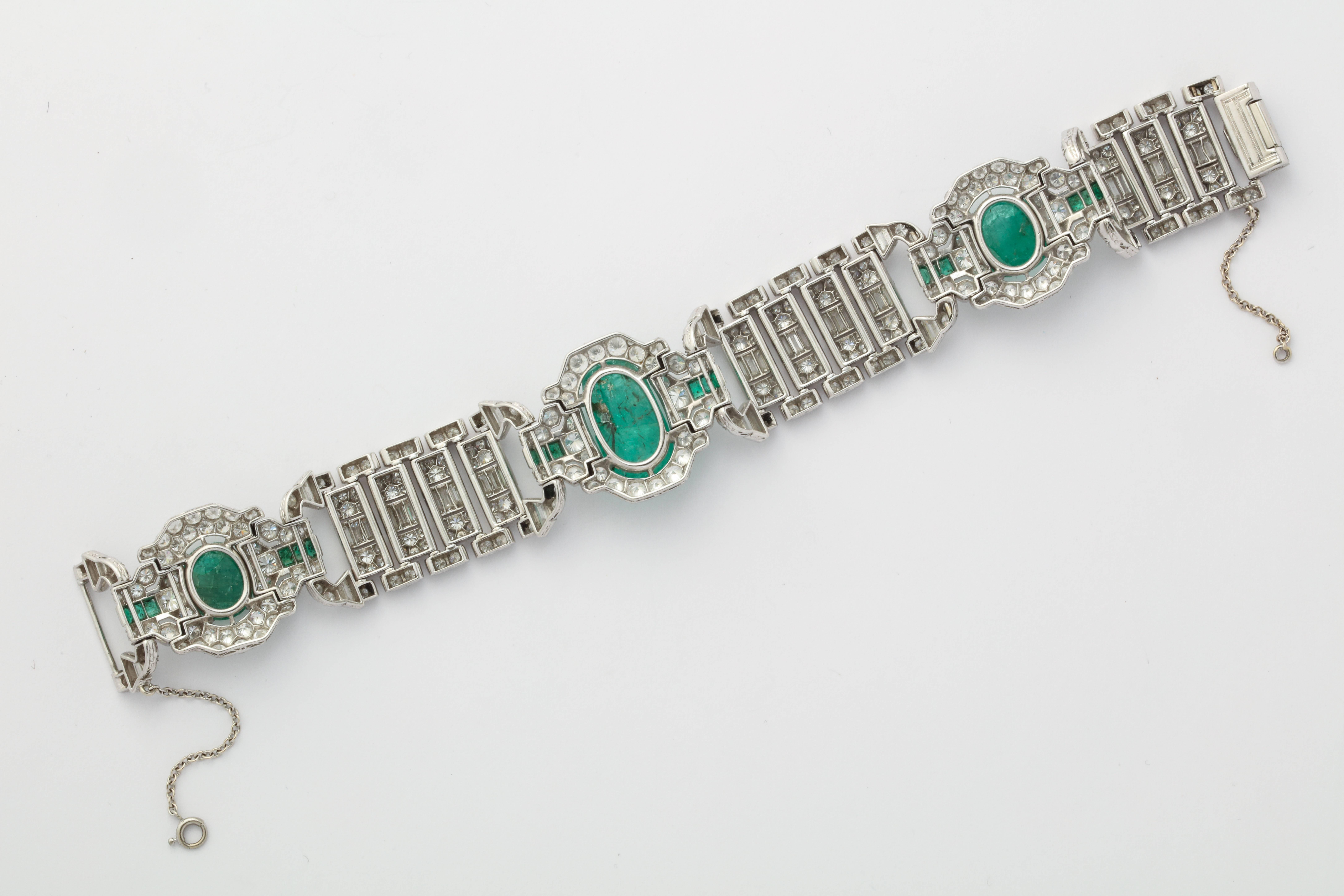 Art Deco Carved Emerald and Diamond Bracelet For Sale 1