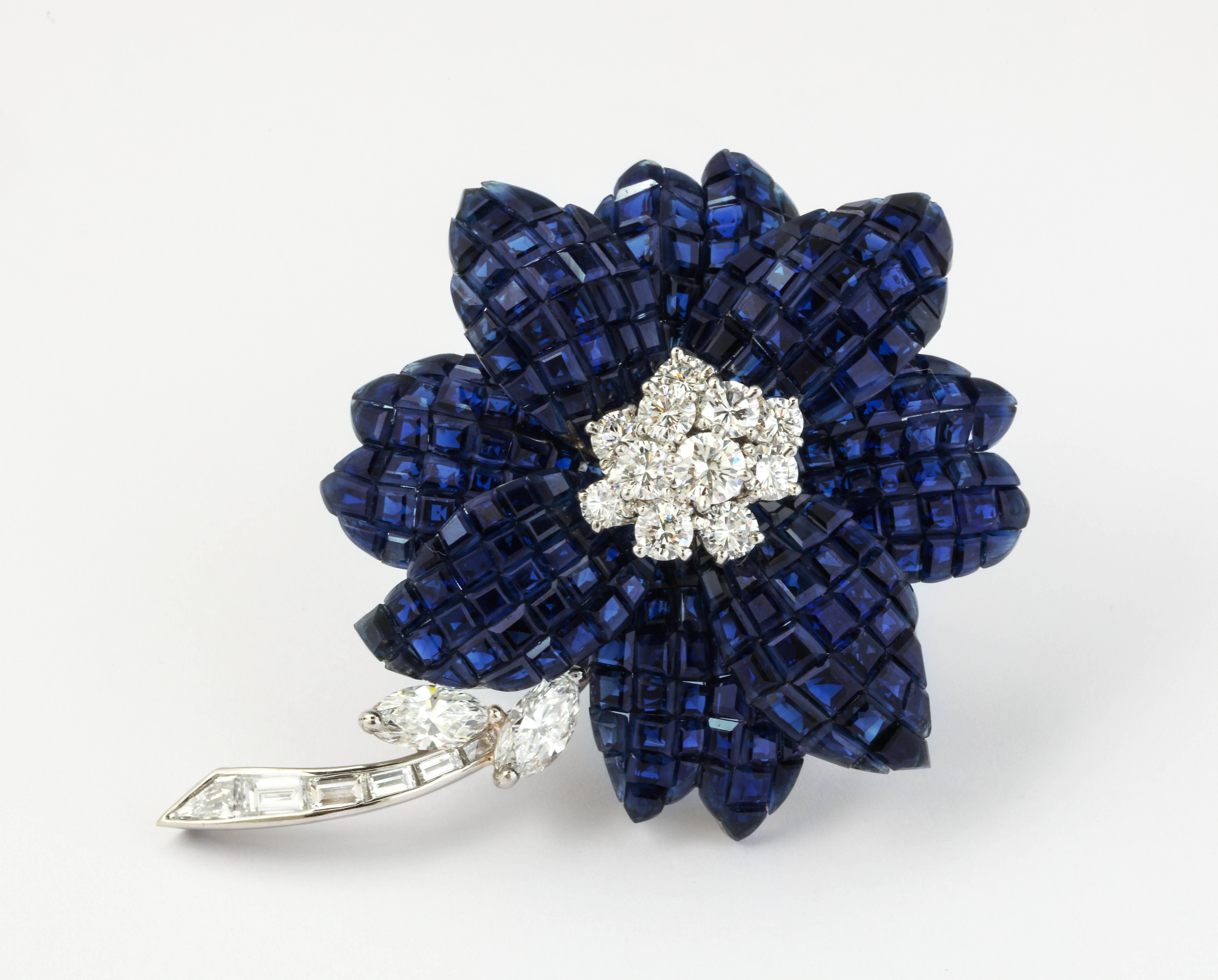 Van Cleef & Arpels Mystery Set Sapphire and Diamond Brooch and Earrings Set 3