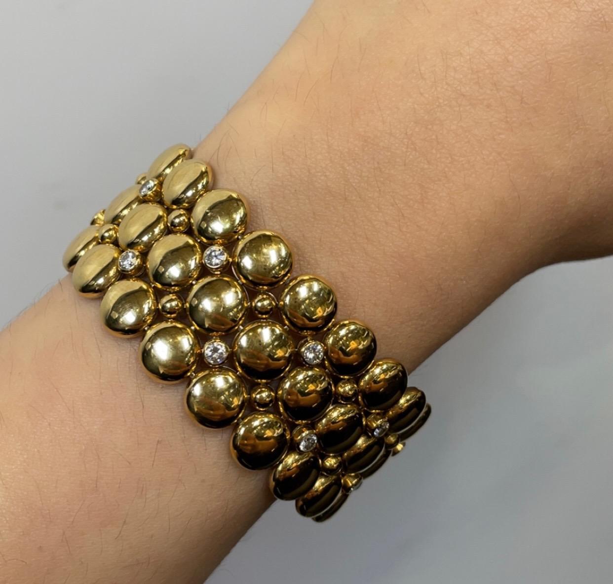 Cartier Bracciale reversibile bicolore in oro e diamanti In condizioni ottime in vendita a New York, NY