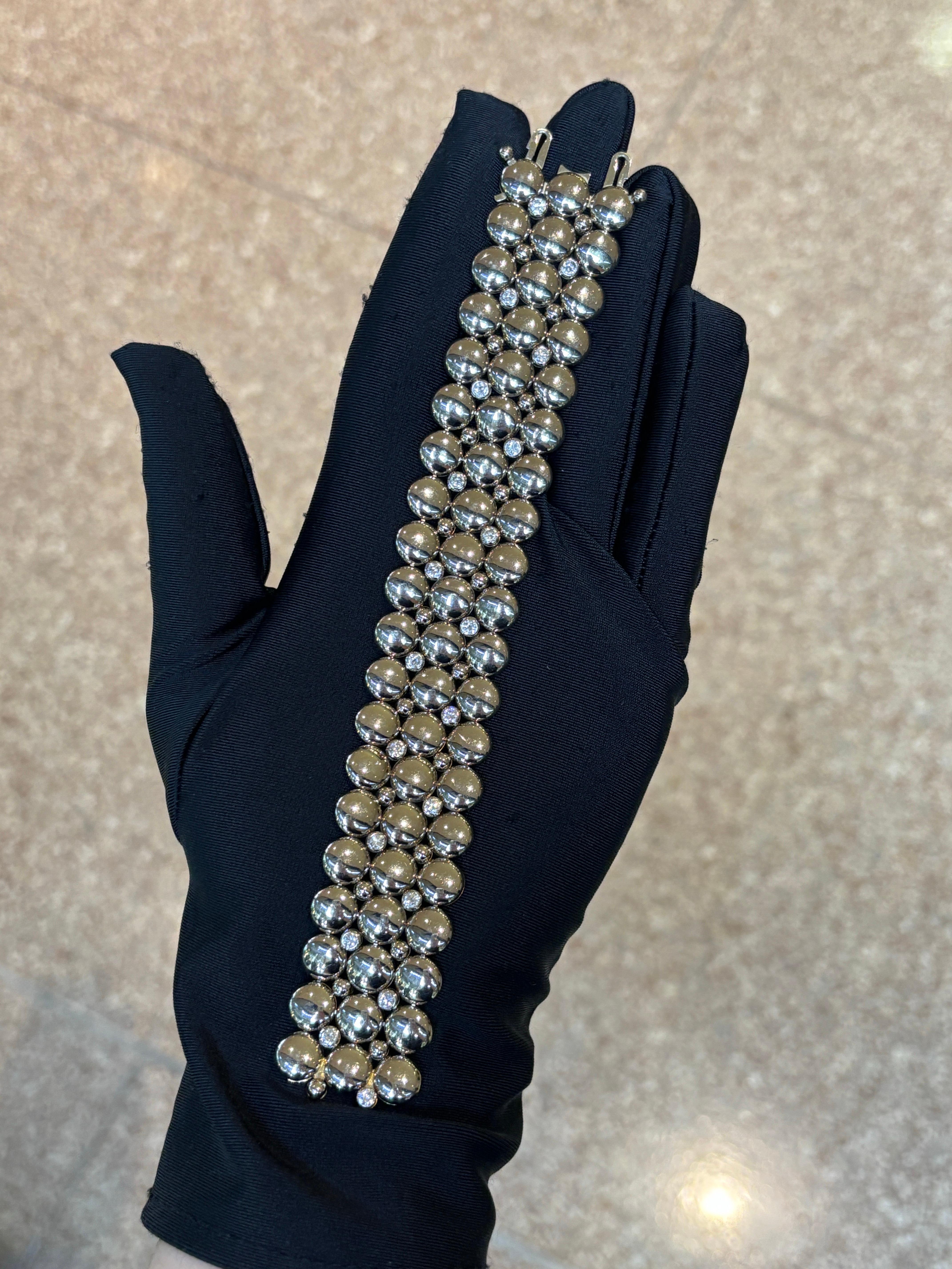 Bracelet réversible en or bicolore et diamants de Cartier en vente 2