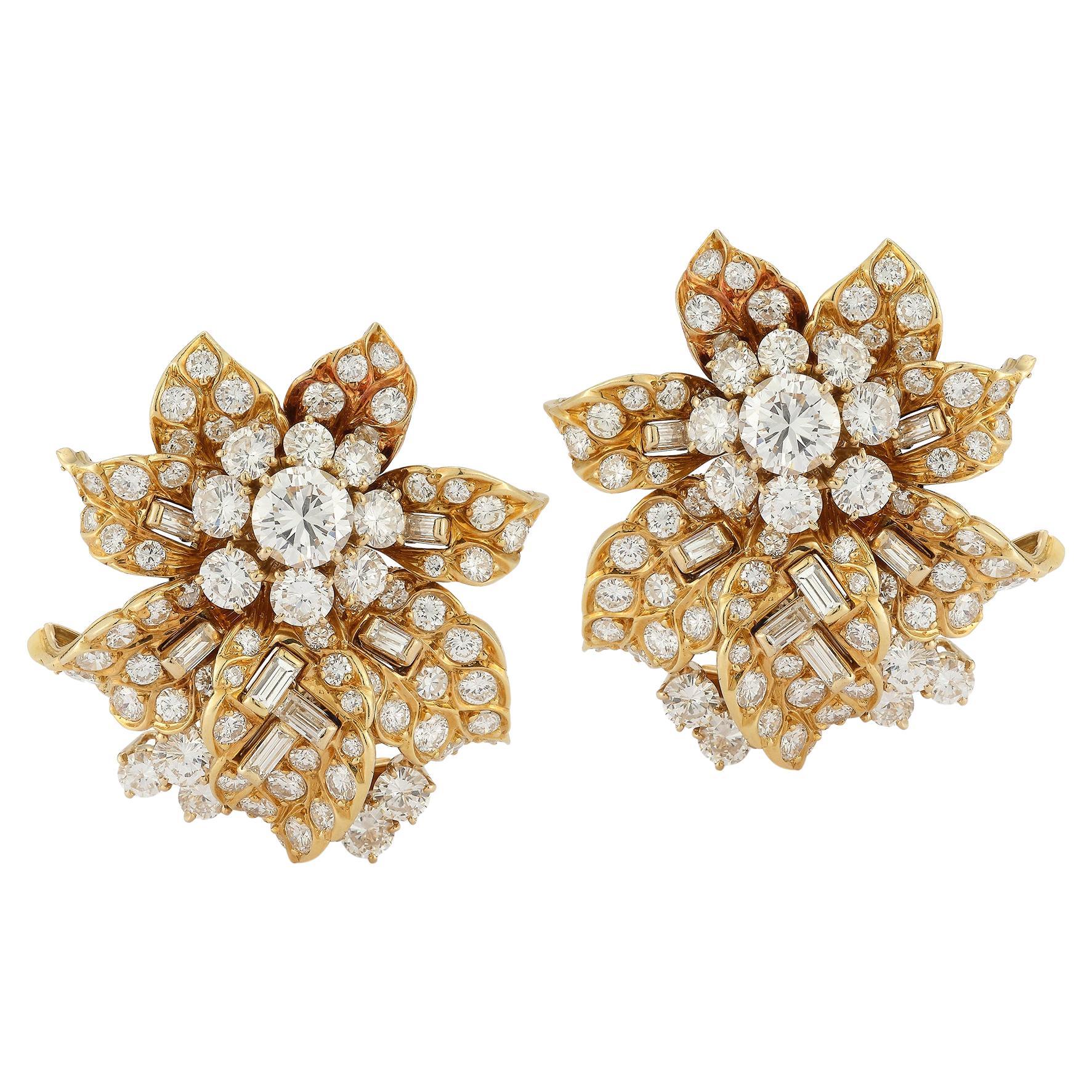 Bvlgari Gold and Diamond Divas' Dream Stud Earrings Central and Pavé ...