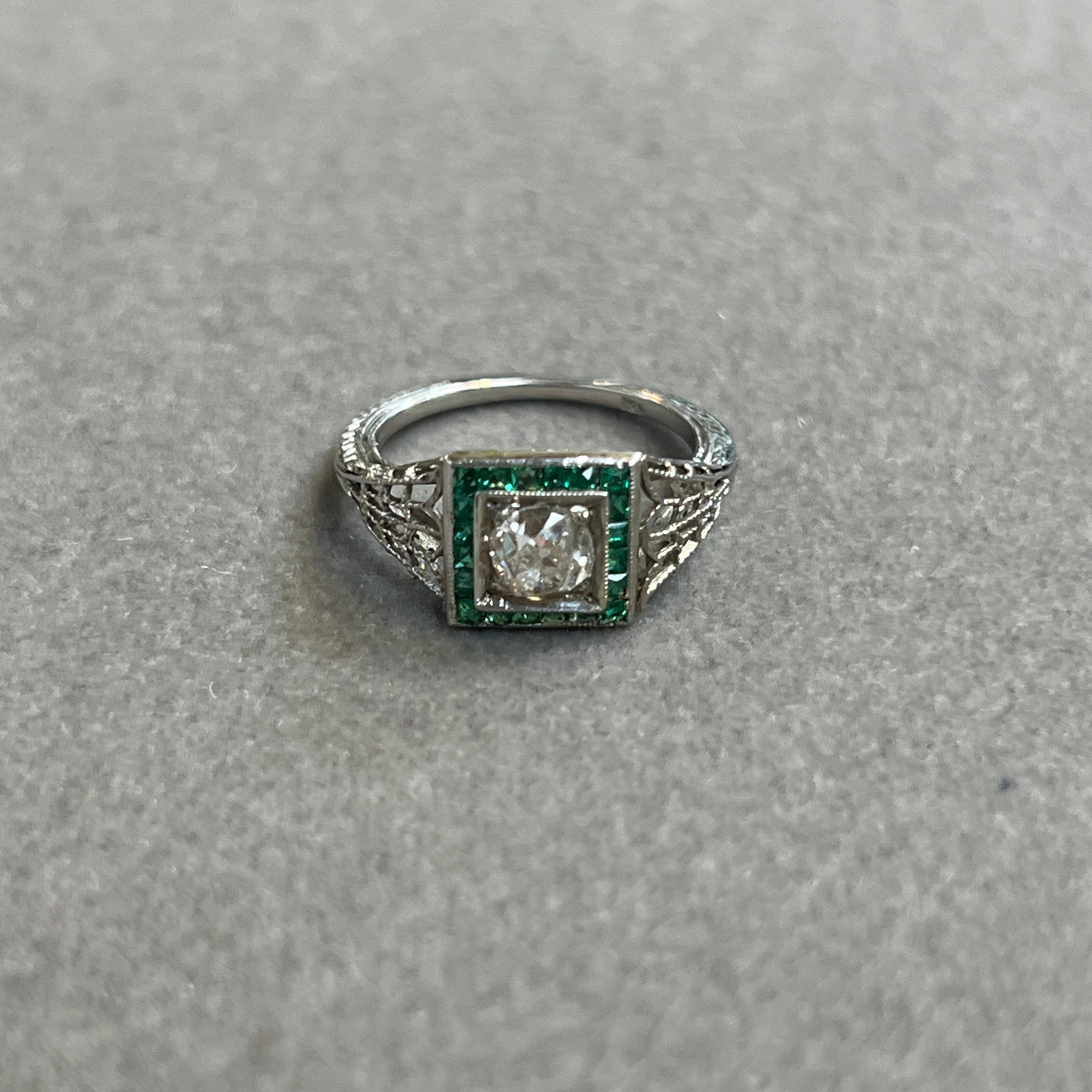 Art déco-Ring mit Smaragd und Diamant im Angebot 1