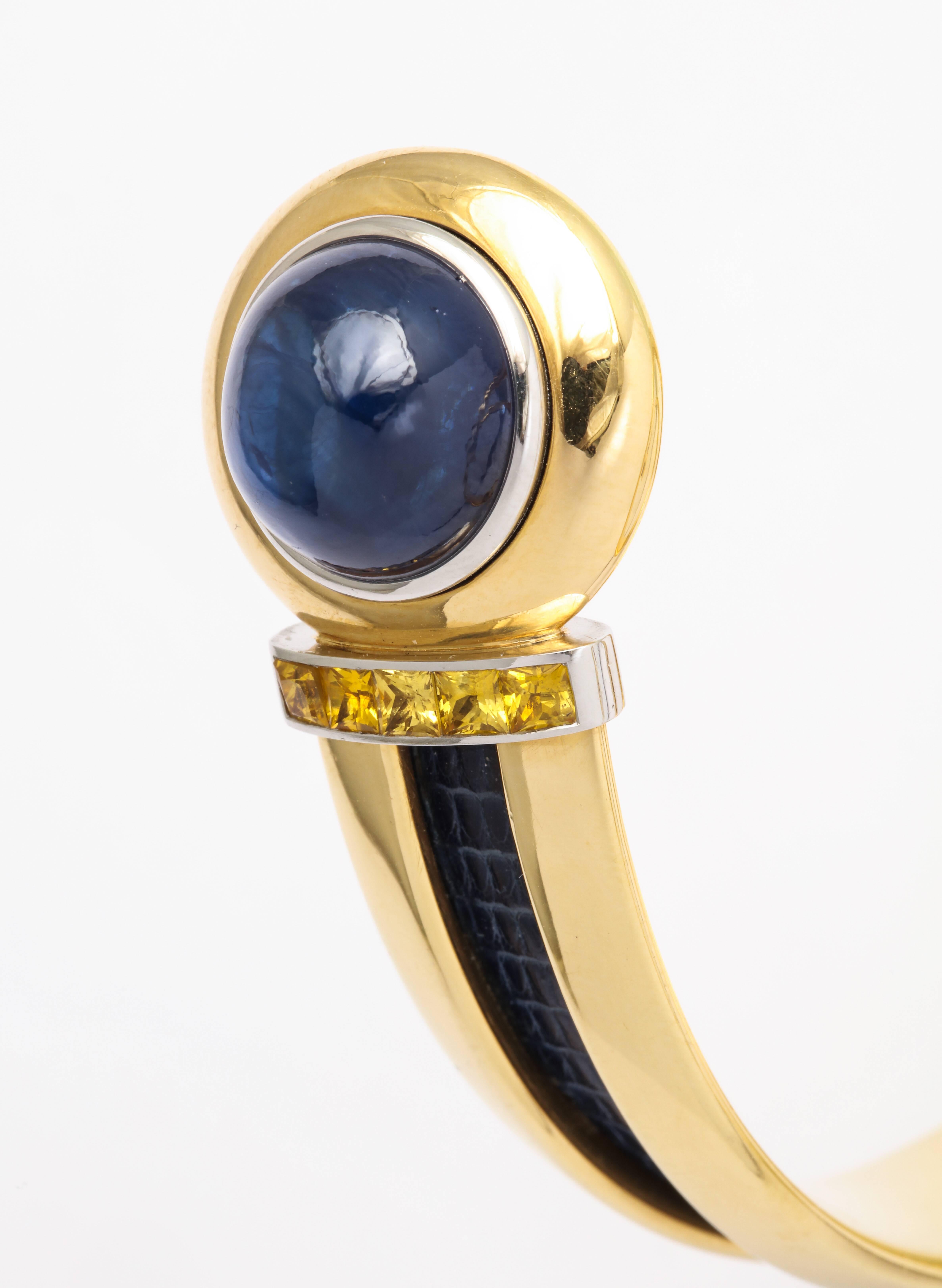 Hemmerle Sapphire Gold Bangle Bracelet In Good Condition In New York, NY