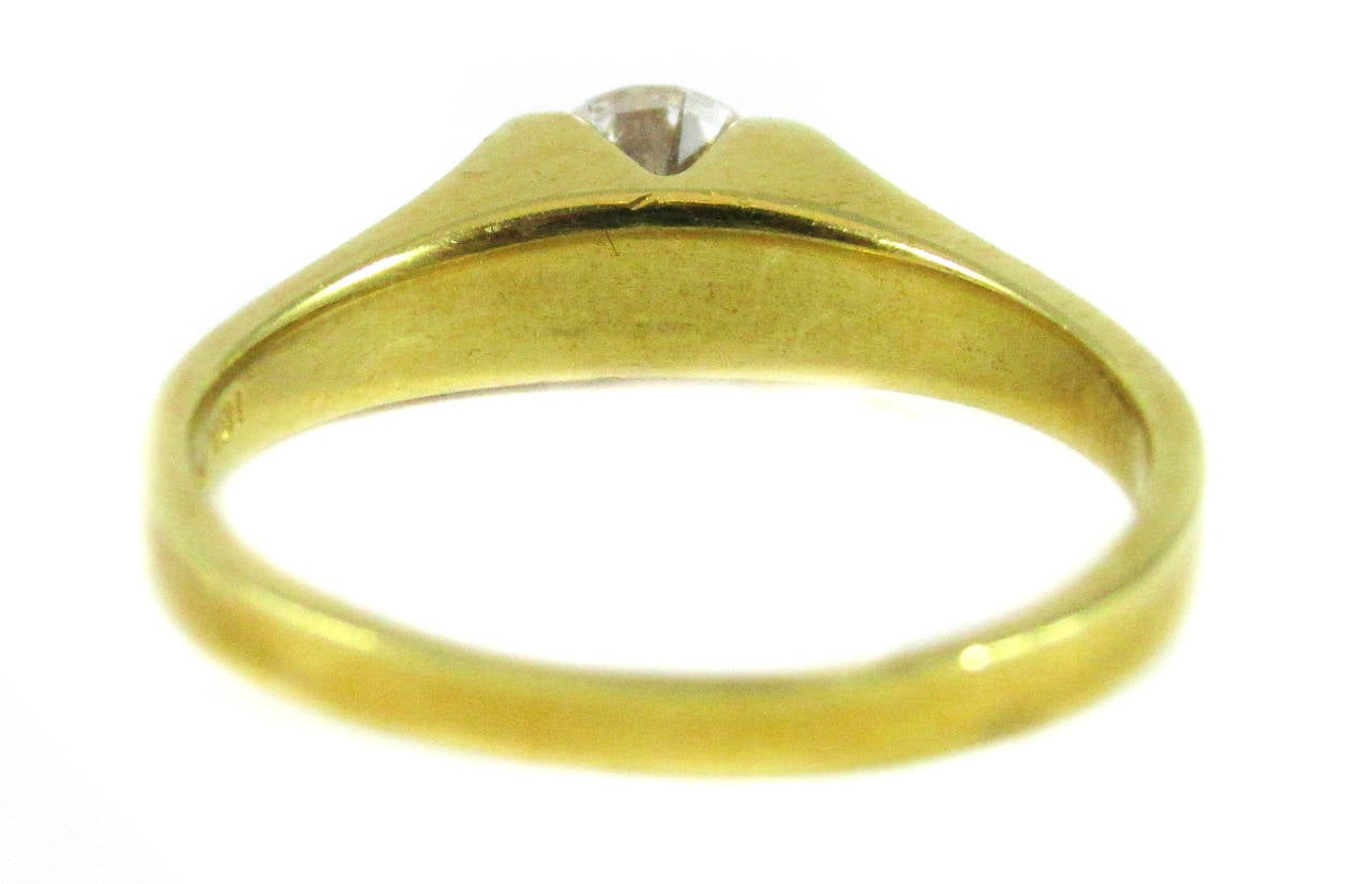 Fred Paris Diamond Gold Solitaire Ring In Good Condition In New York, NY