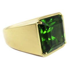 Tiffany & Co. Paloma Picasso Rare Gem Peridot Gold Ring