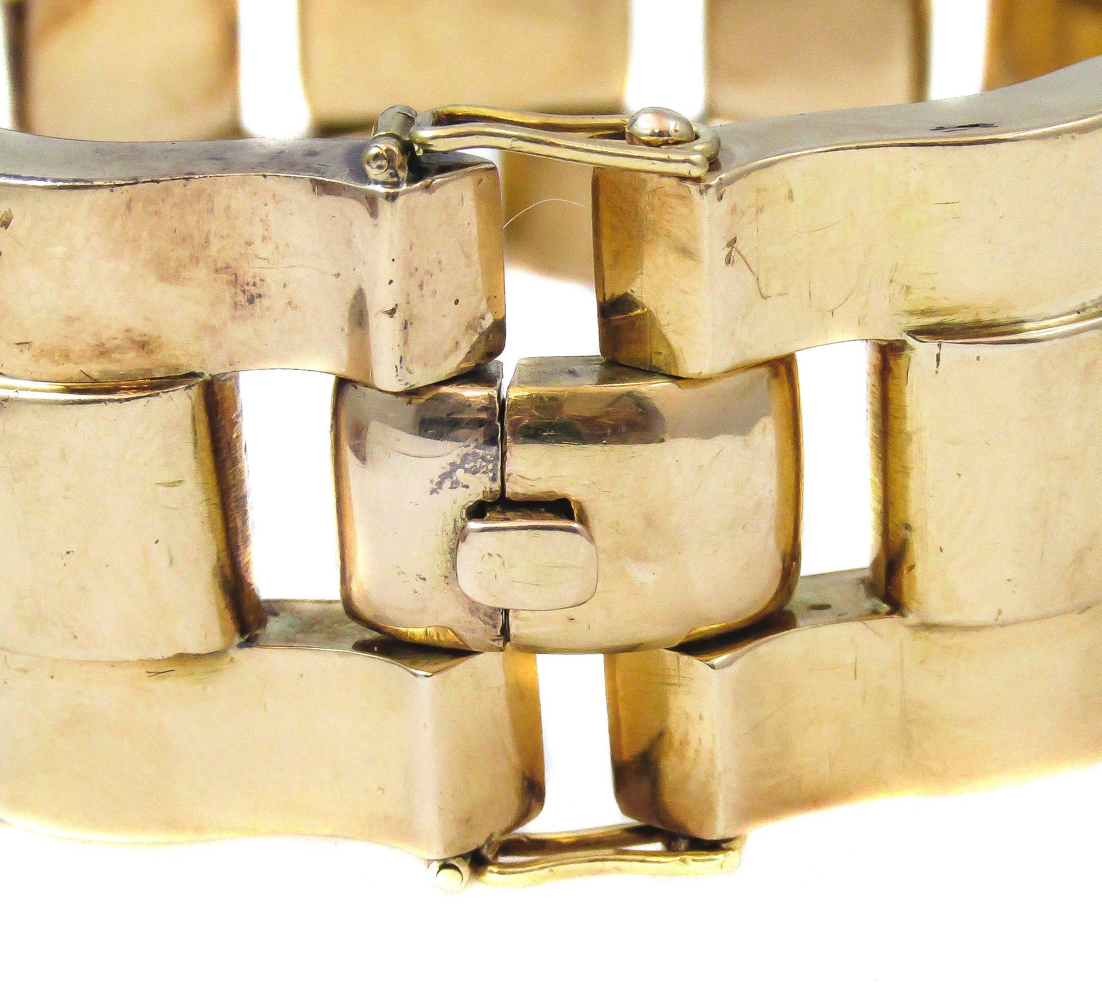 Retro French Gold Bracelet  In Excellent Condition In New York, NY