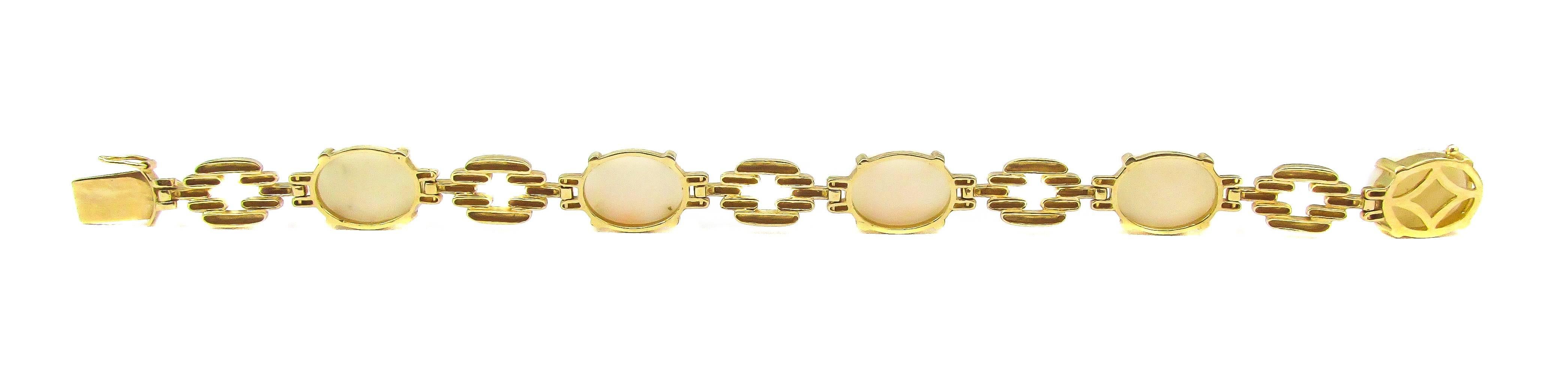 Women's or Men's 1960s Coral Gold Bracelet 
