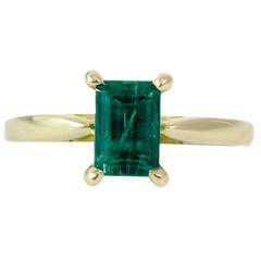 Colombian Emerald Gold Solitaire Ring