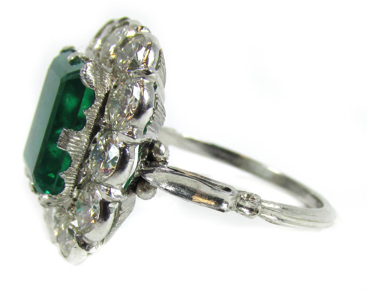 Contemporary Buccellati Rare Russian Emerald Diamond Platinum Ring