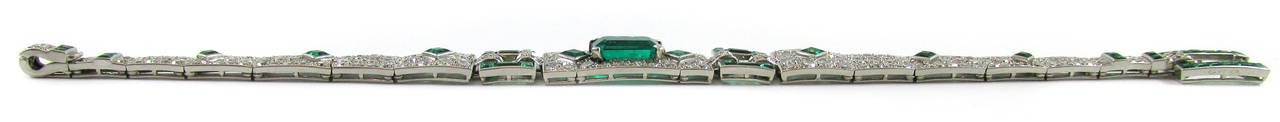 Cartier Art Deco Emerald Diamond Platinum Bracelet In Excellent Condition In New York, NY