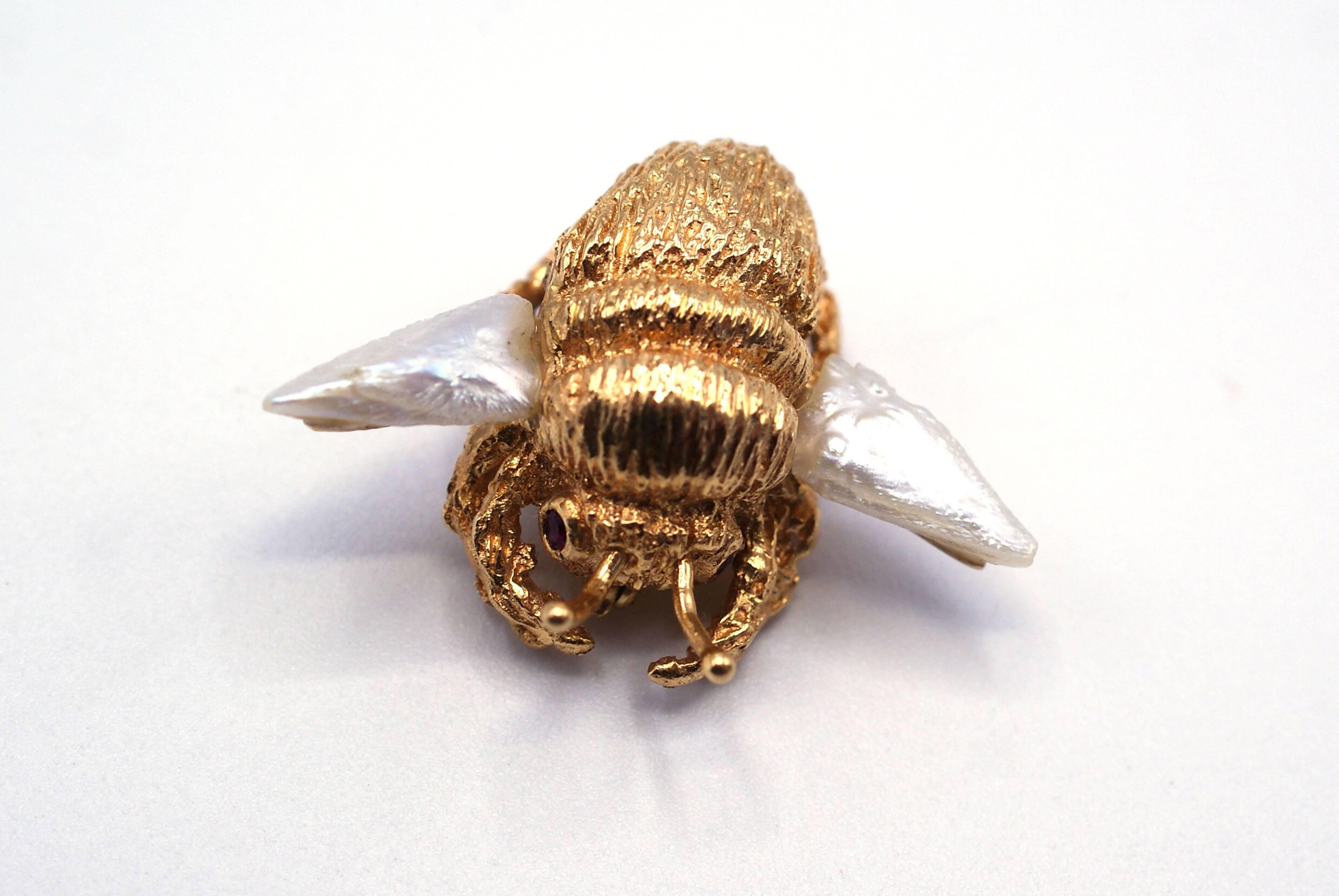 Ruser Mother-of-Pearl Ruby Gold Bumblebee Brooch 2