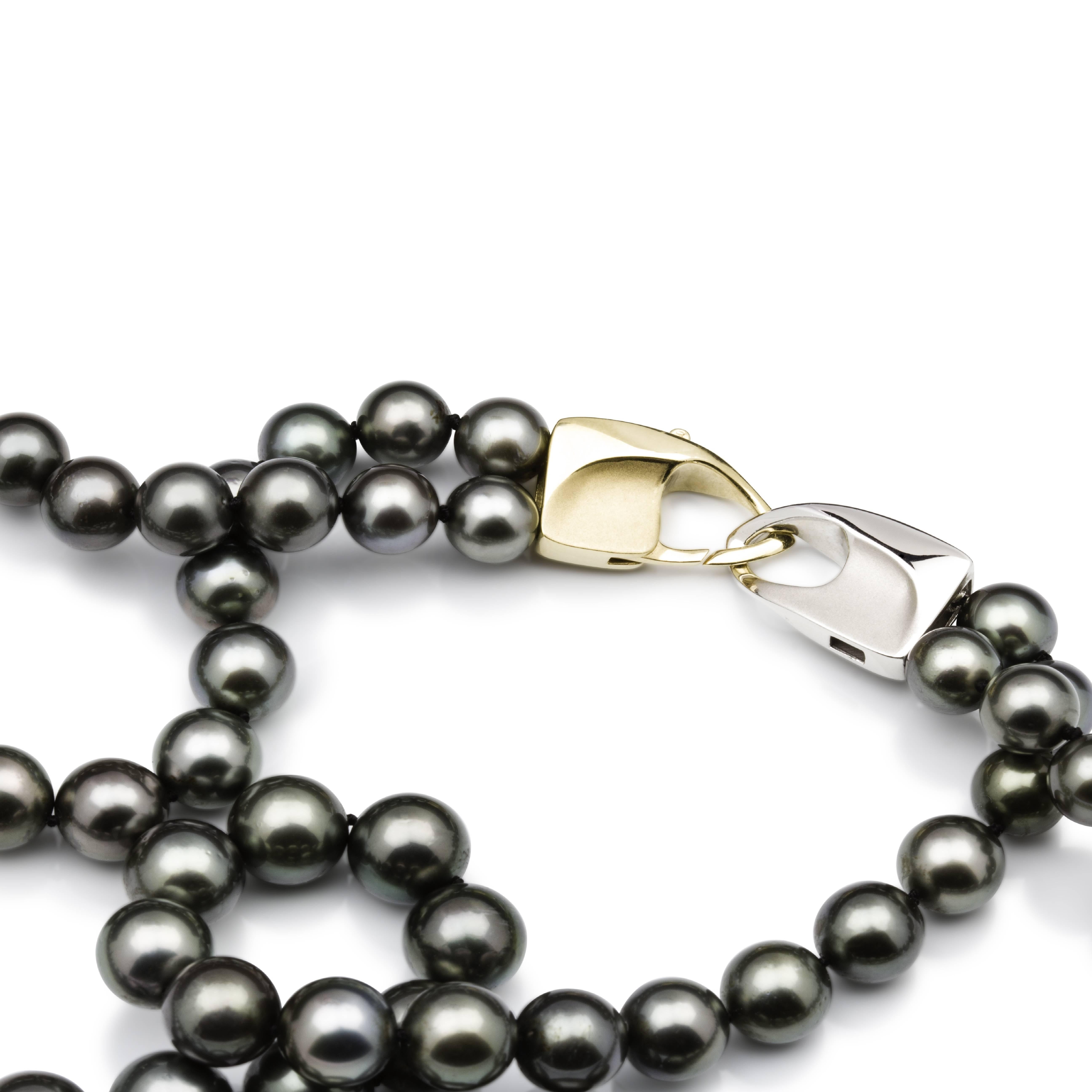 Modern Tahitian South Sea Pearl Strand 18 Carat Yellow and White Padlock Clasp Necklace For Sale