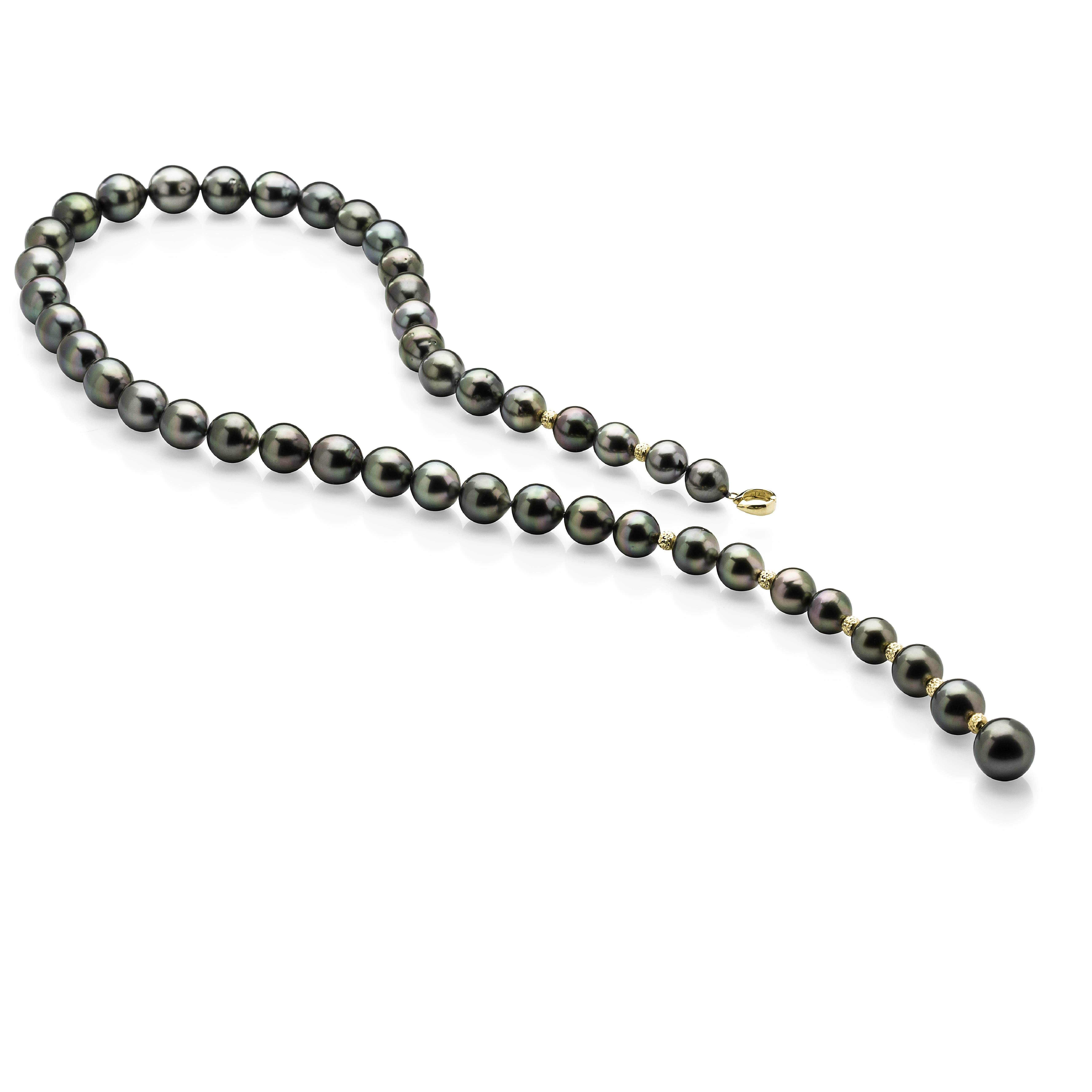 Women's Lust Pearl Tahitian South Sea Pearl Strand Featuring 18 Carat Yellow Gold Clasp For Sale