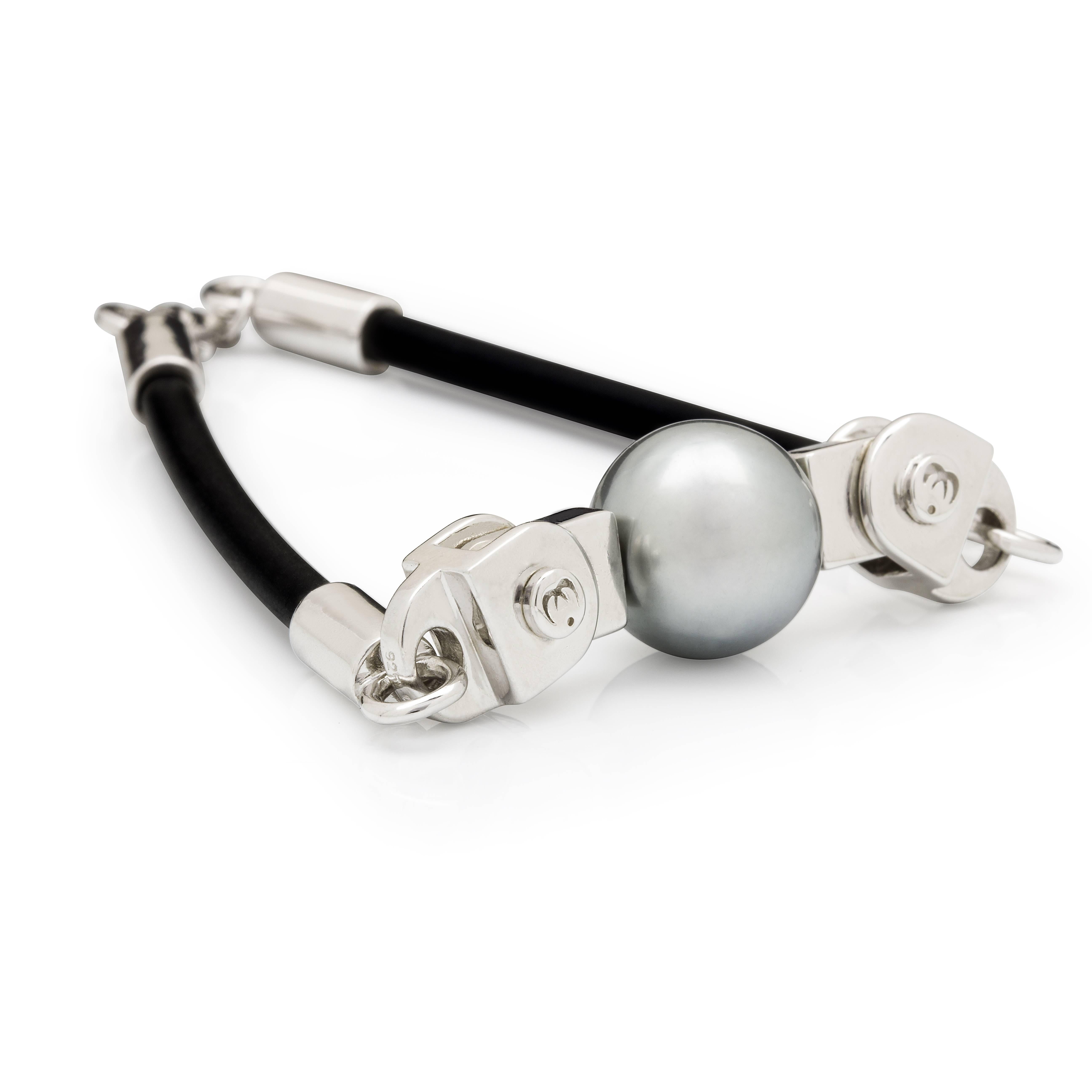 Modern Lust Bolt Necklace and Bracelet Set 15-16mm Tahitian South Sea Pearls For Sale