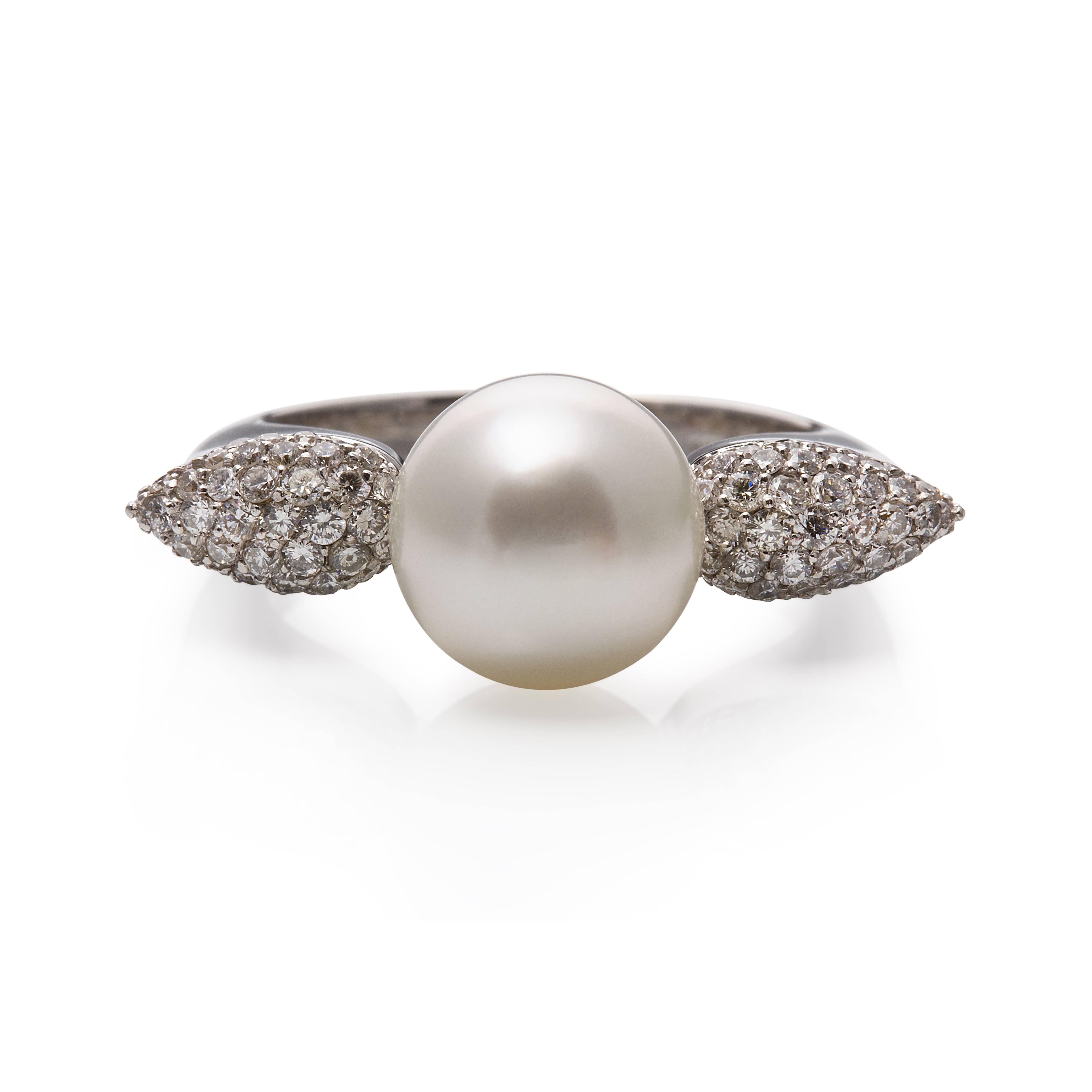 Modern 0.60 Carat Diamonds South Sea Round White Pearl Cocktail Ring For Sale