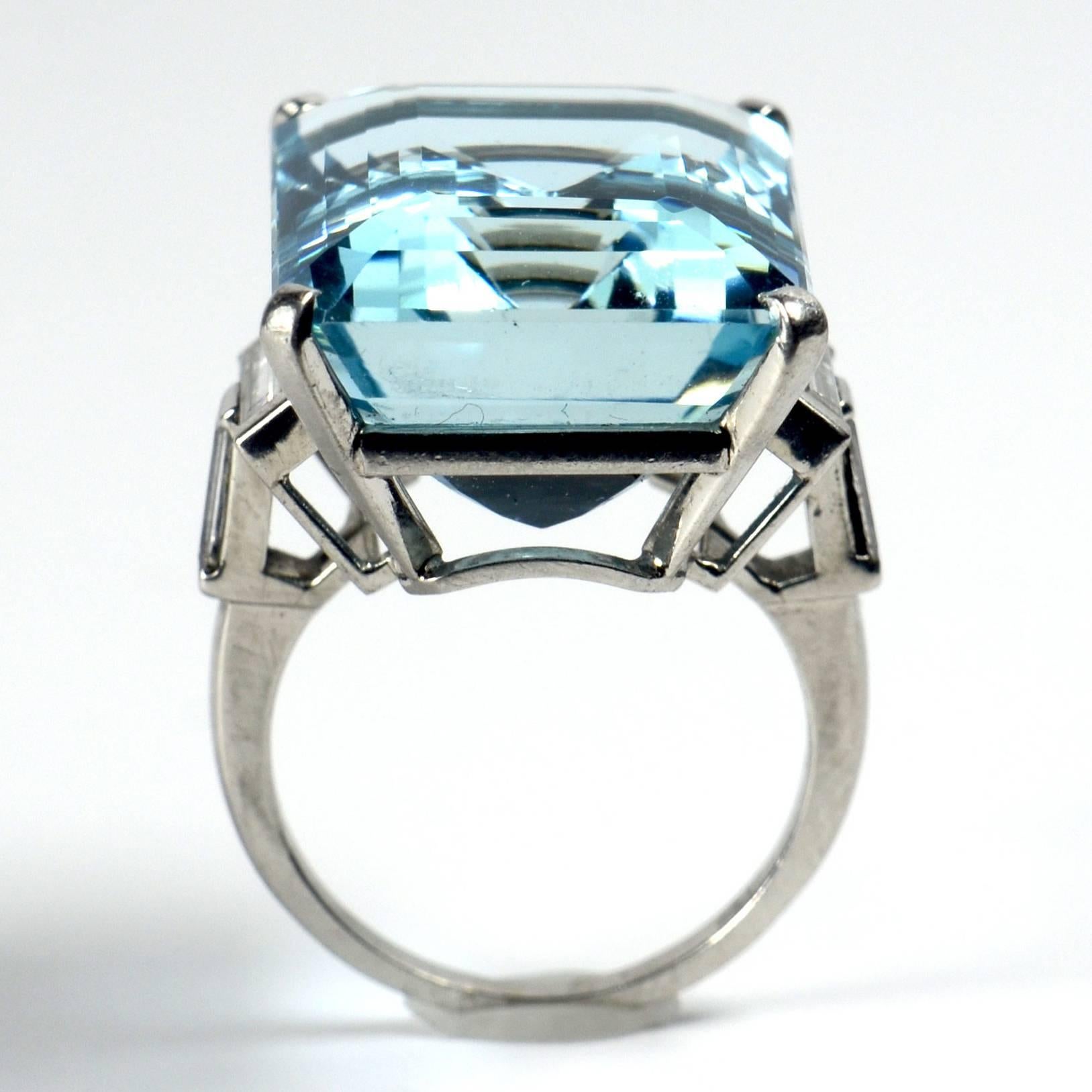 Retro Trabert & Hoeffer Mauboussin 32 Carat Aquamarine Diamond Platinum Cocktail Ring