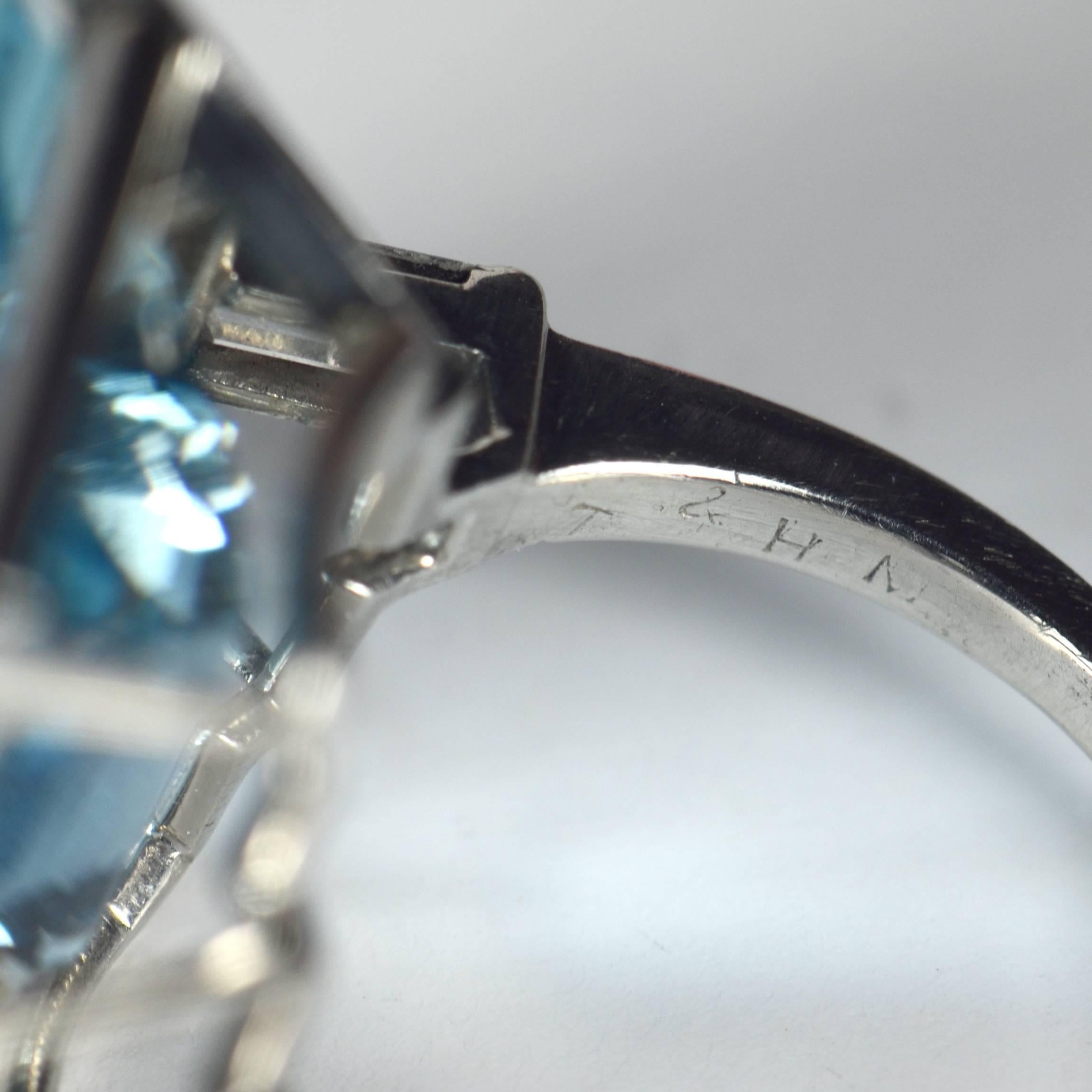 Trabert & Hoeffer Mauboussin 32 Carat Aquamarine Diamond Platinum Cocktail Ring In Good Condition In London, GB
