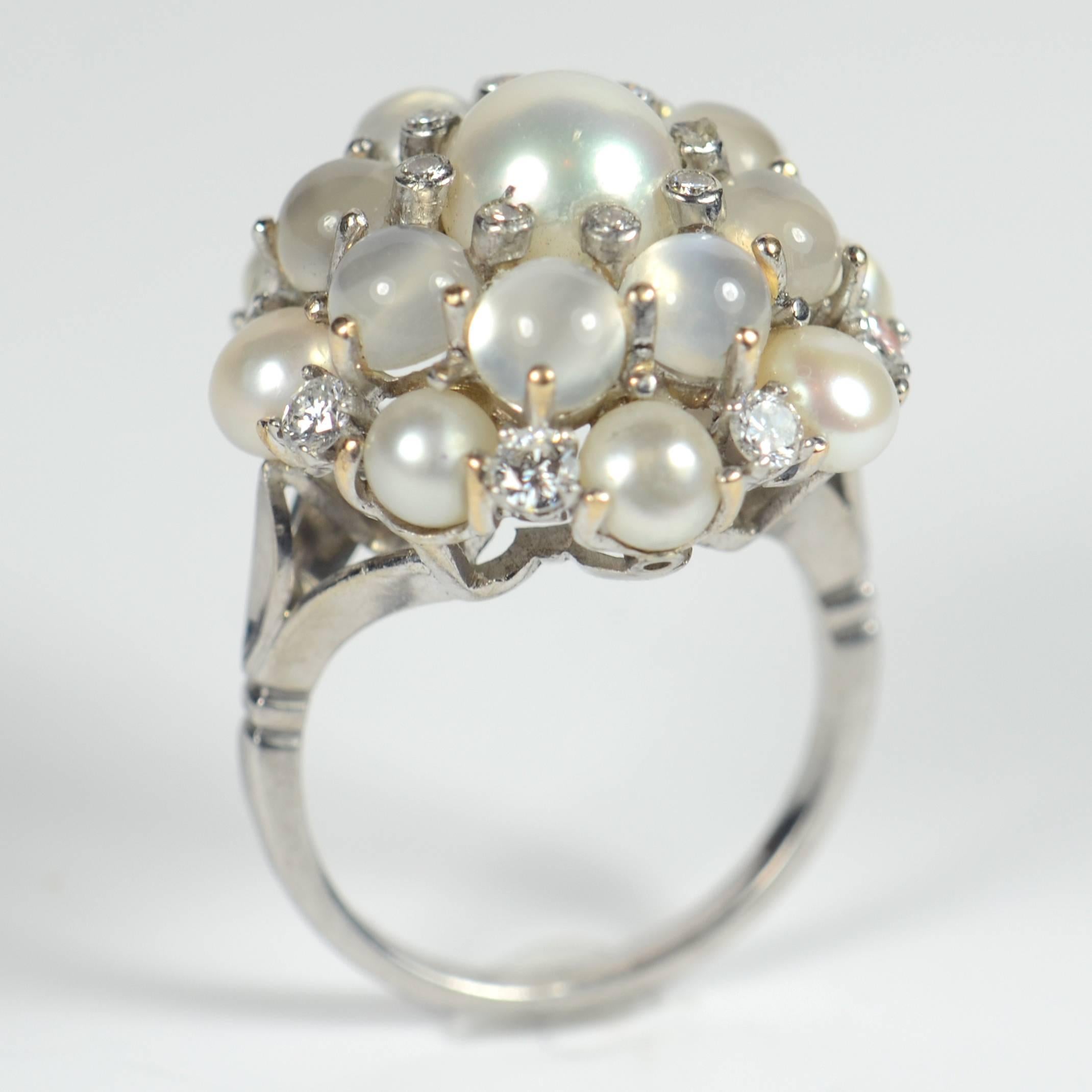 Women's Cat's Eye Moonstone Pearl White Gold Bombe Ring