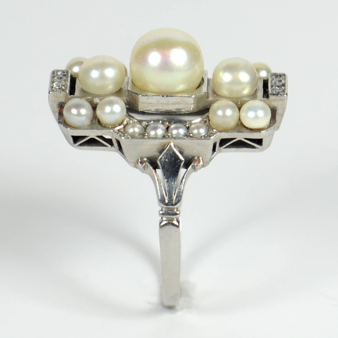 French Art Deco Natural Pearl Diamond Platinum Ring, circa 1930 2