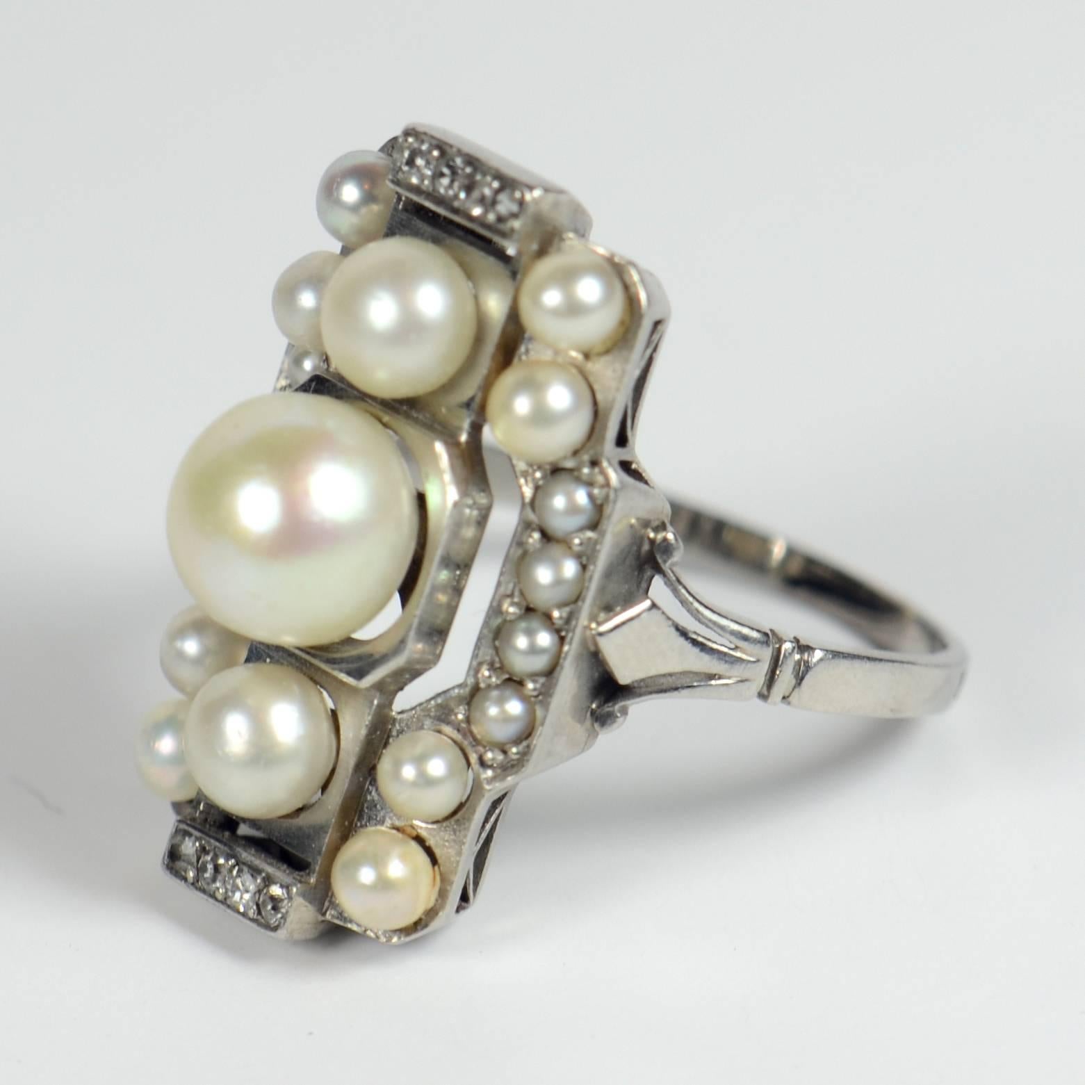 Women's French Art Deco Natural Pearl Diamond Platinum Ring, circa 1930