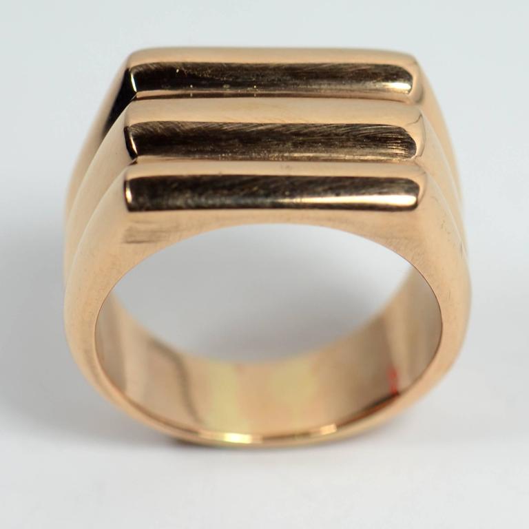 Retro French Ridged Rose Gold Ring For Sale 2