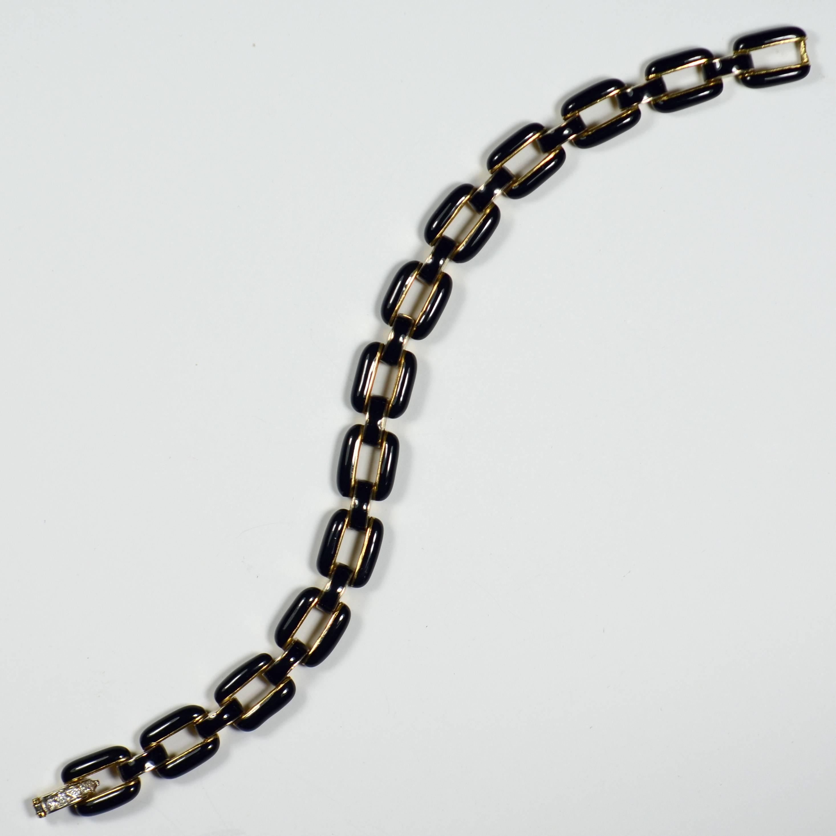 French Art Deco Black Enamel Diamond Gold Link Bracelet, circa 1935 1