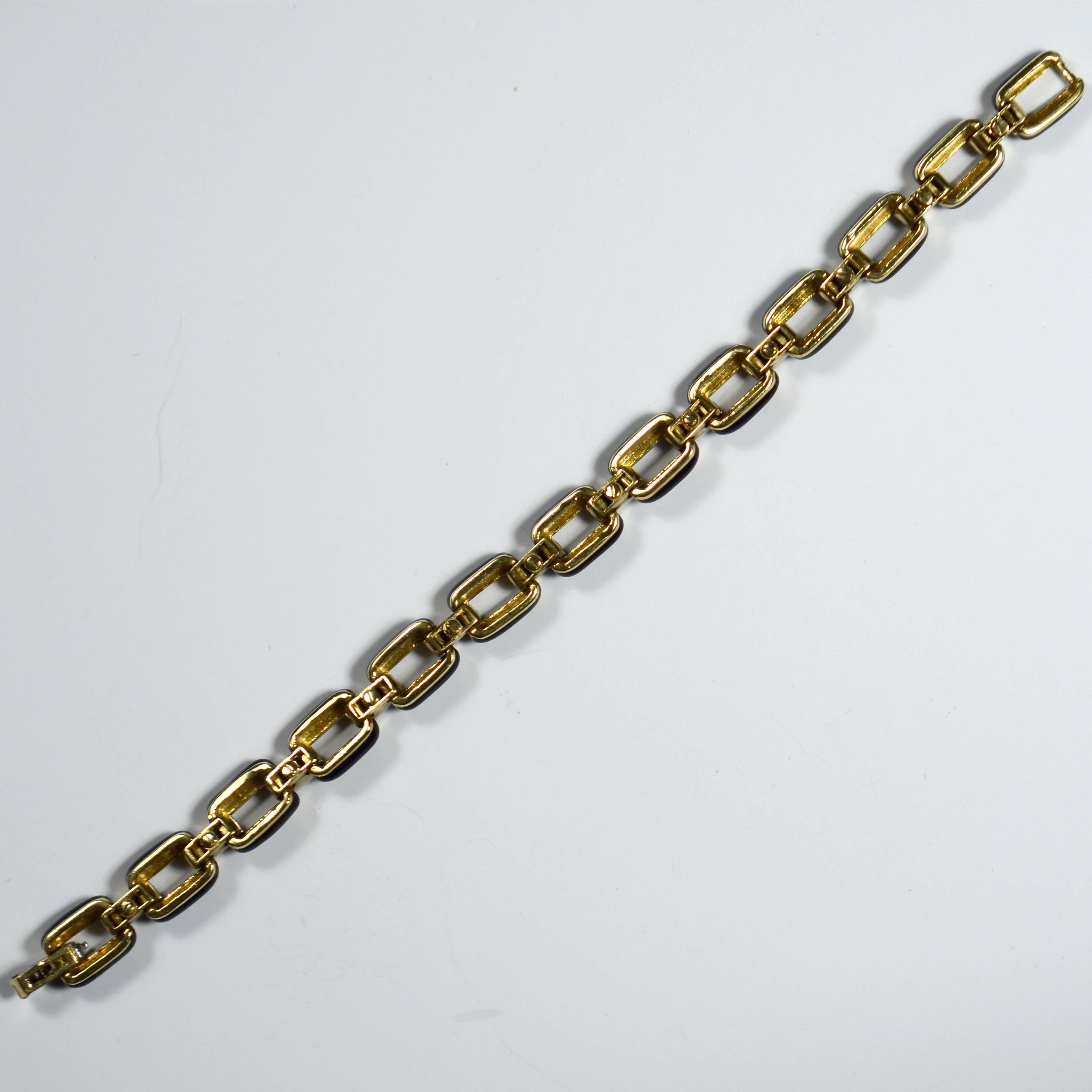French Art Deco Black Enamel Diamond Gold Link Bracelet, circa 1935 4
