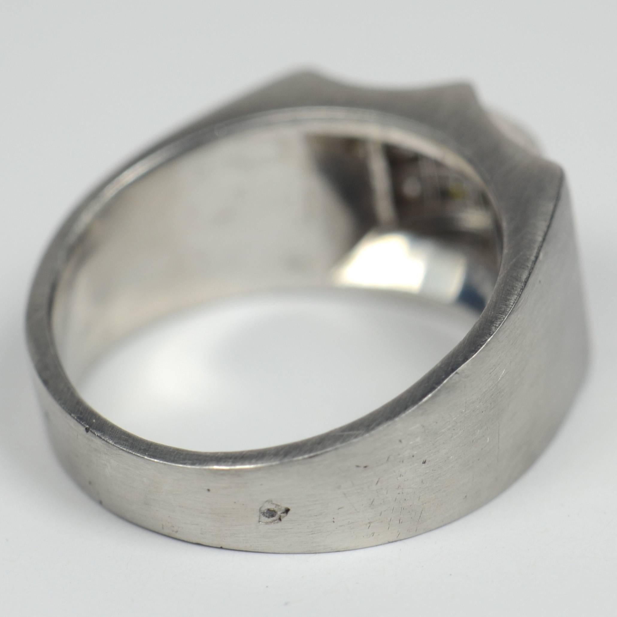 French 1935 Modernist White Diamond Platinum Ring 4